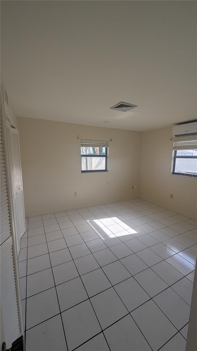 3720 Pin Oaks St Property Photo 7