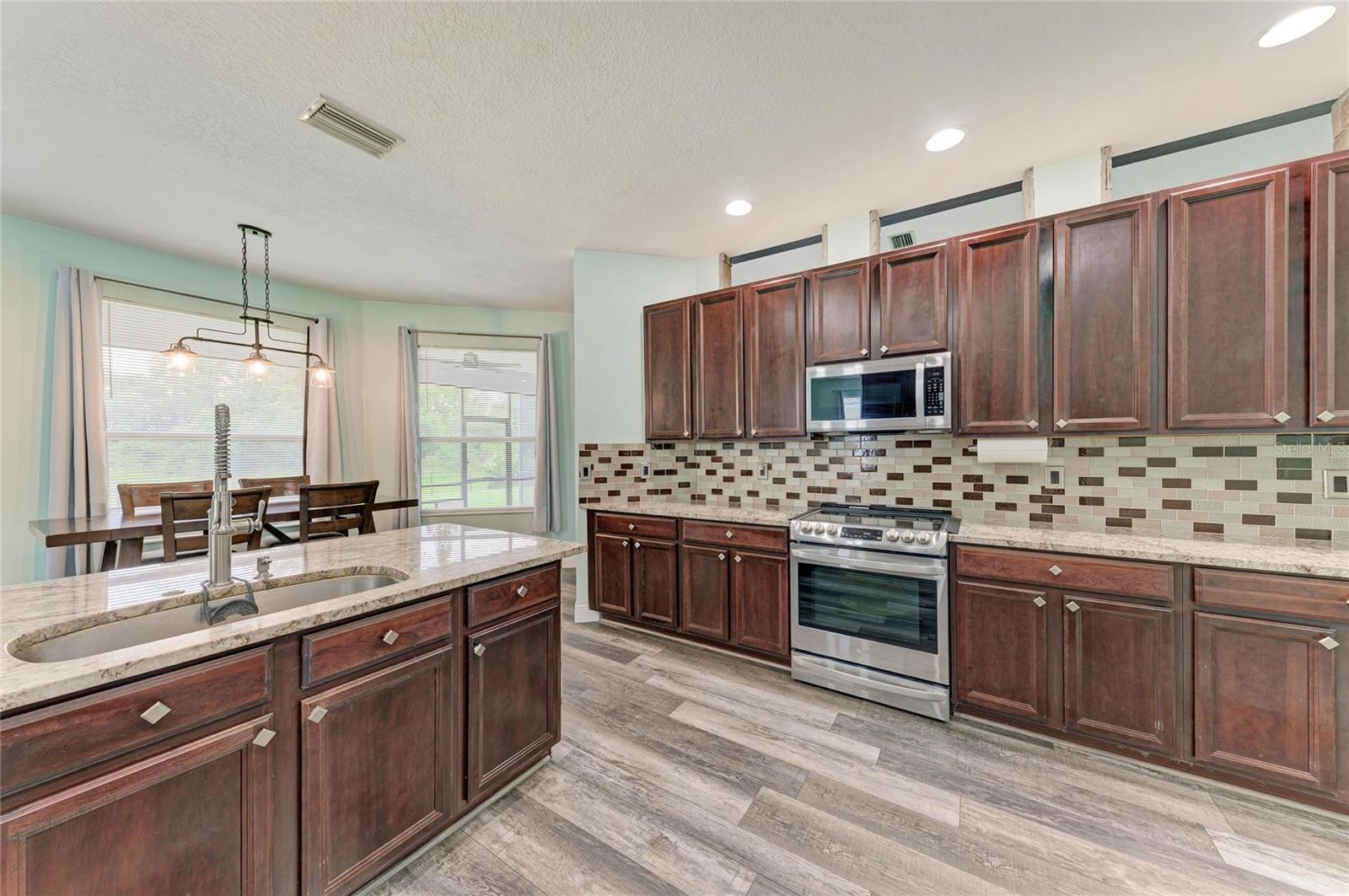 1656 Pinyon Pine Dr Property Photo 11
