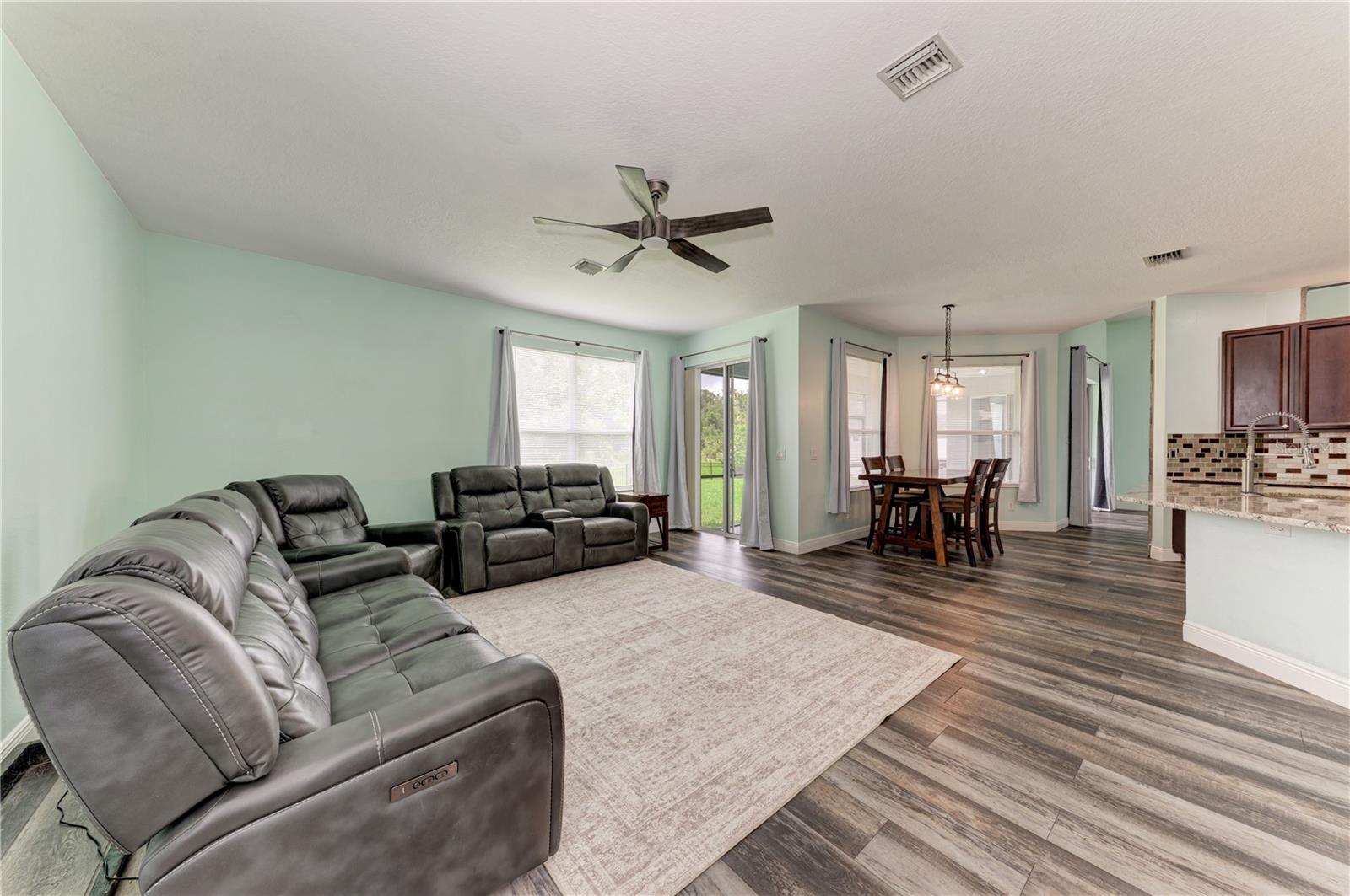 1656 Pinyon Pine Dr Property Photo 14
