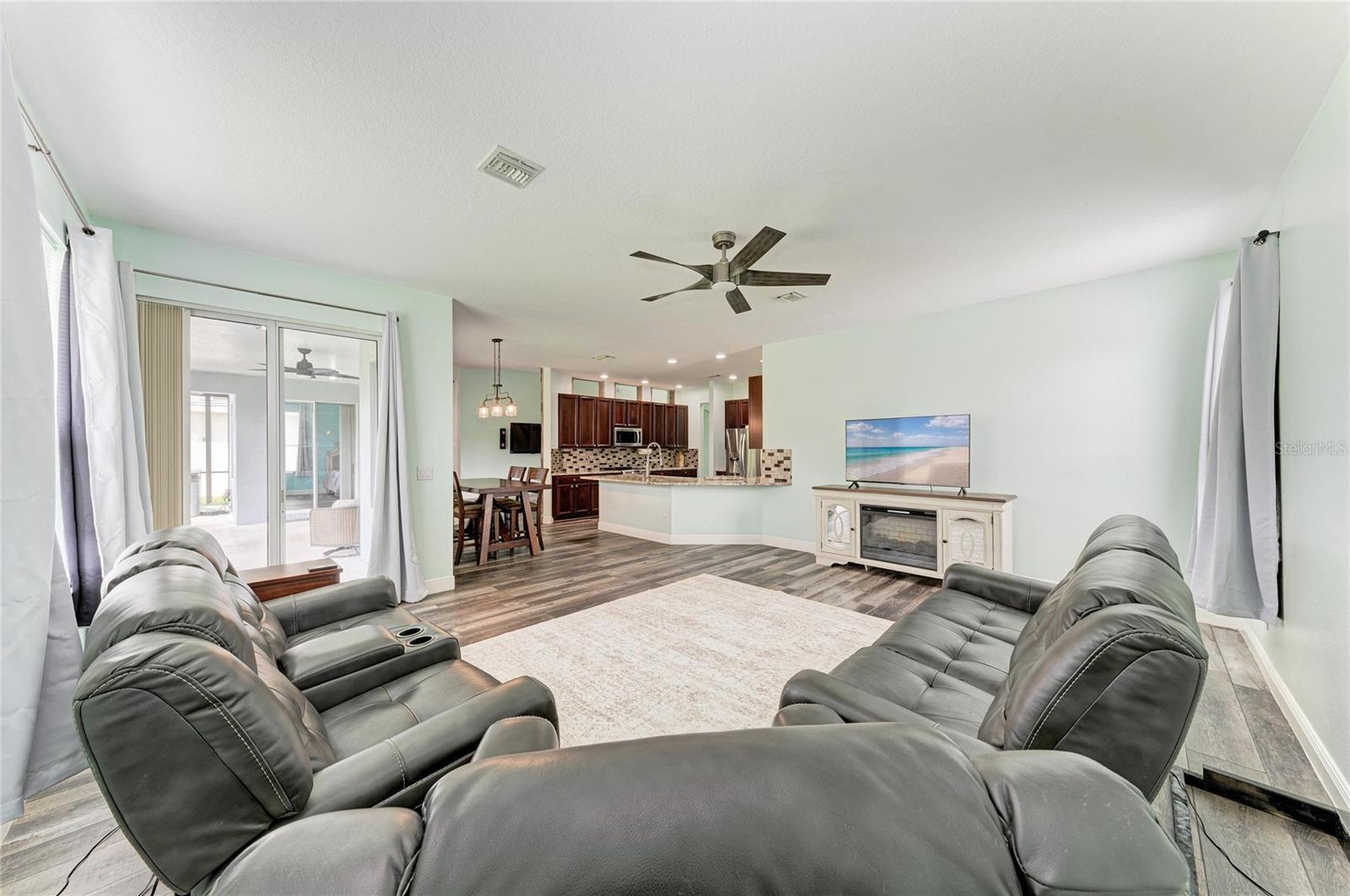 1656 Pinyon Pine Dr Property Photo 17