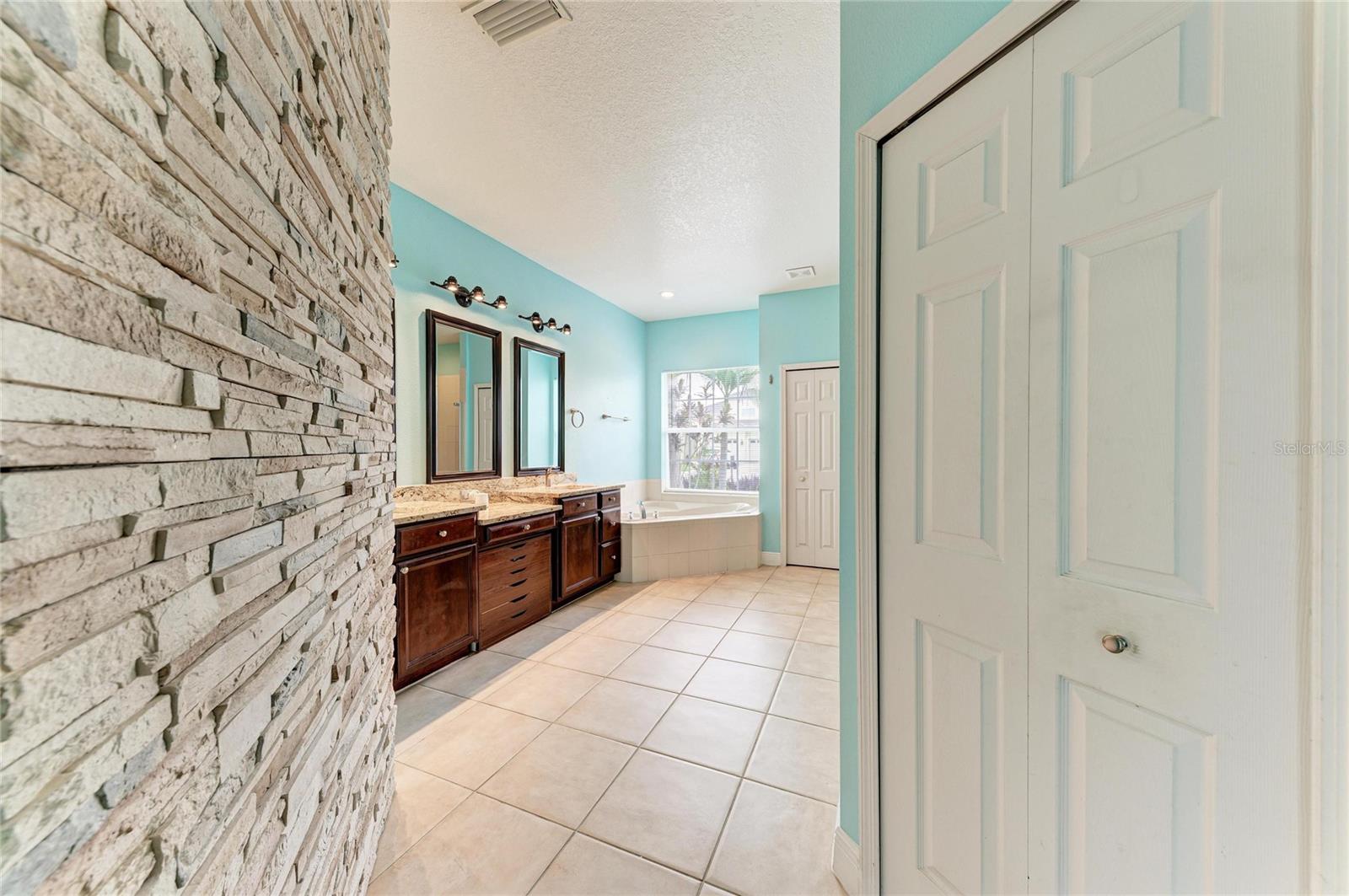 1656 Pinyon Pine Dr Property Photo 22