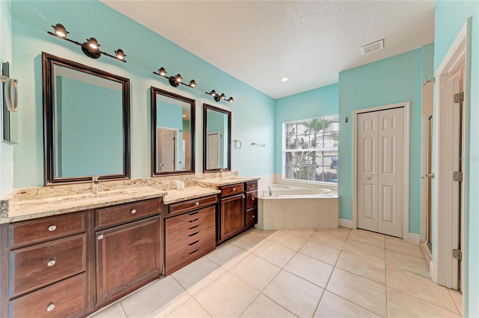 1656 Pinyon Pine Dr Property Photo 23