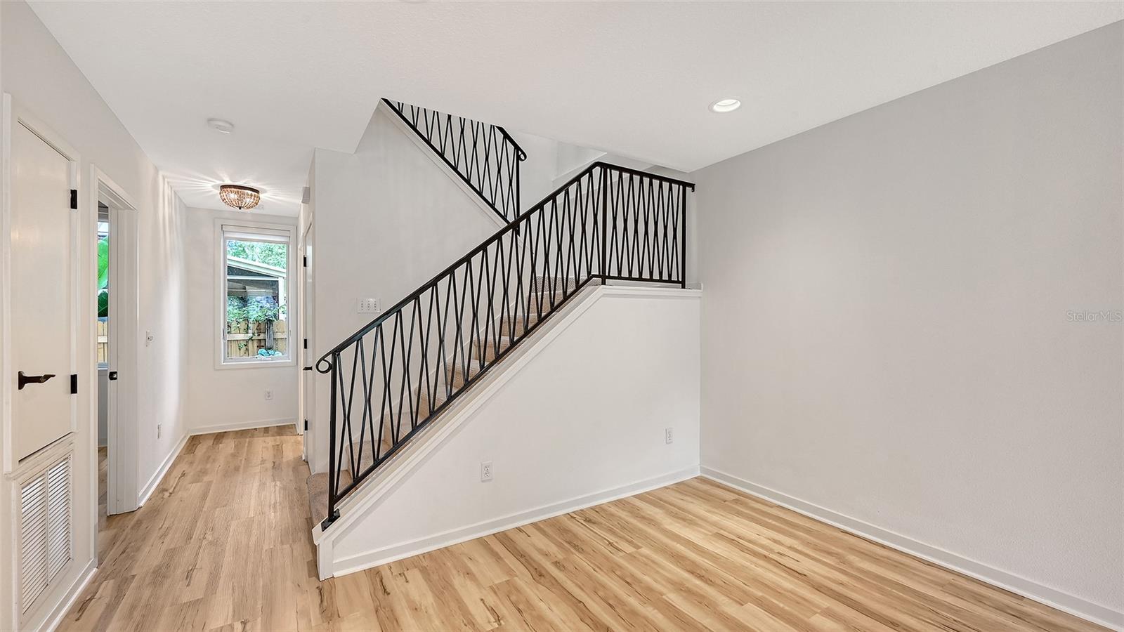 1685 Laurel St #3 Property Photo 13