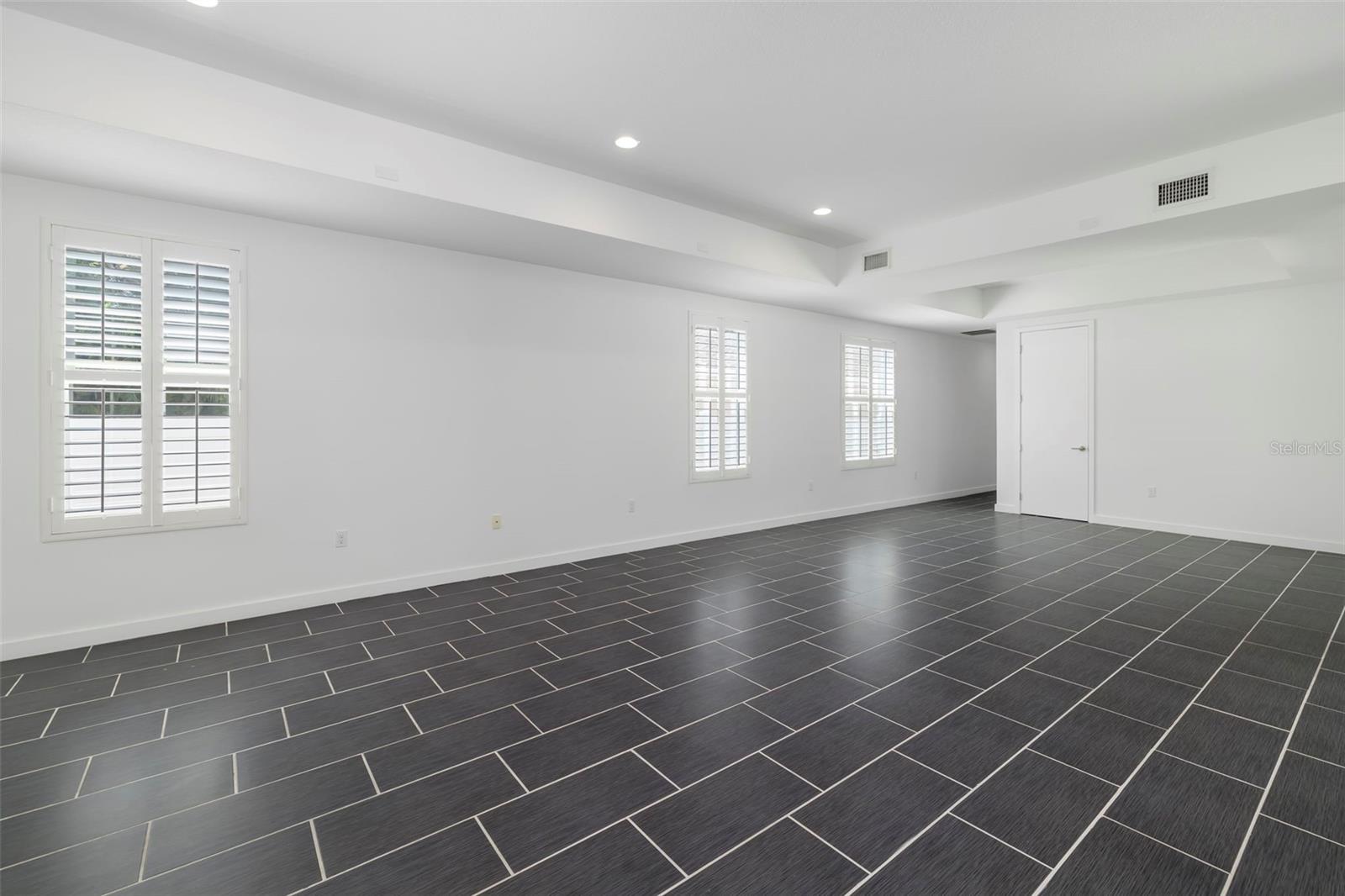 4524 Riverwood Ave Property Photo 15