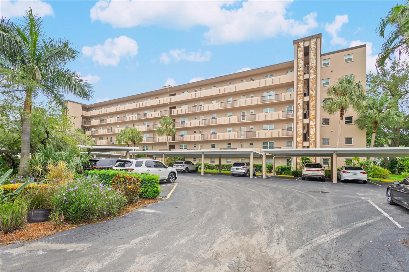 3620 IRONWOOD CIR #302O