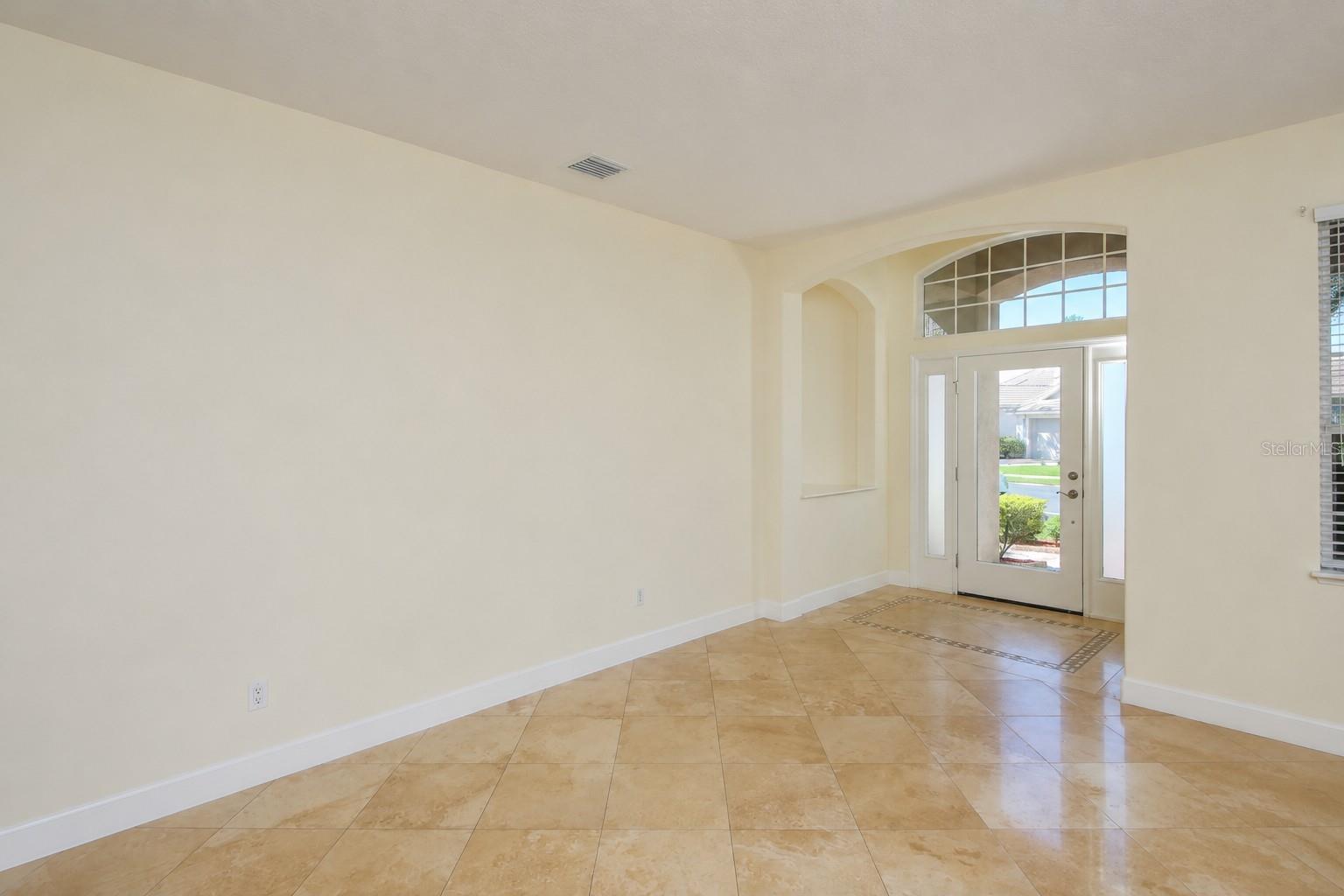 6945 74th Street Cir E Property Photo 3