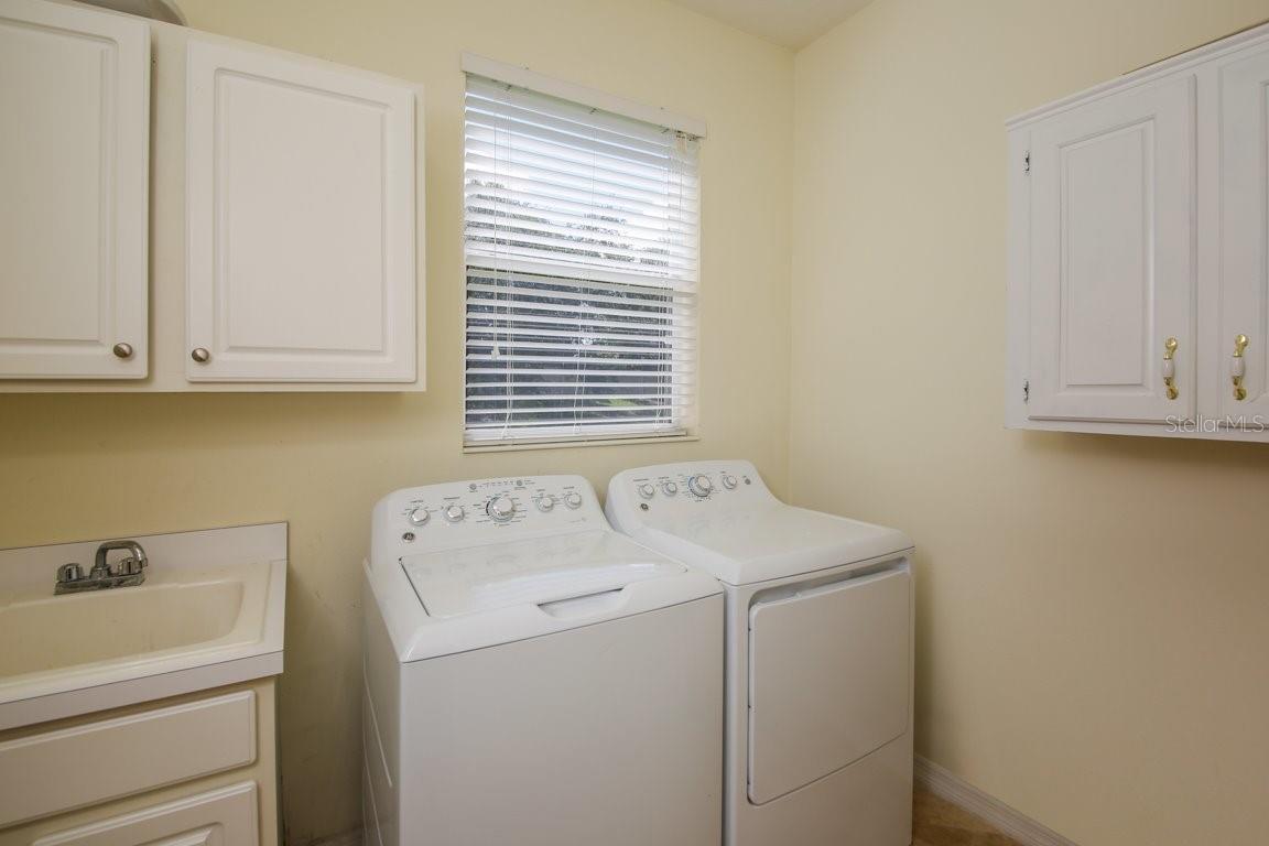 6945 74th Street Cir E Property Photo 14