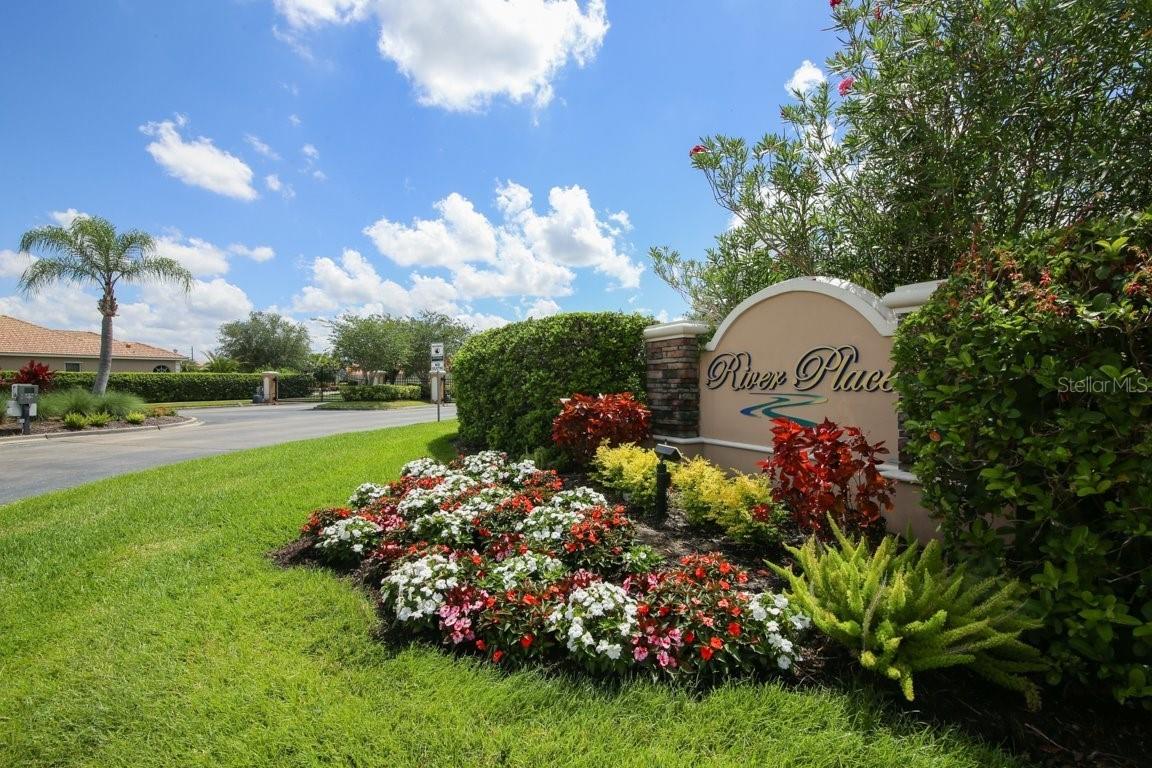 6945 74th Street Cir E Property Photo 24