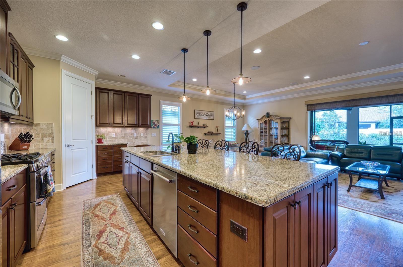 13031 Palermo Dr Property Photo 6