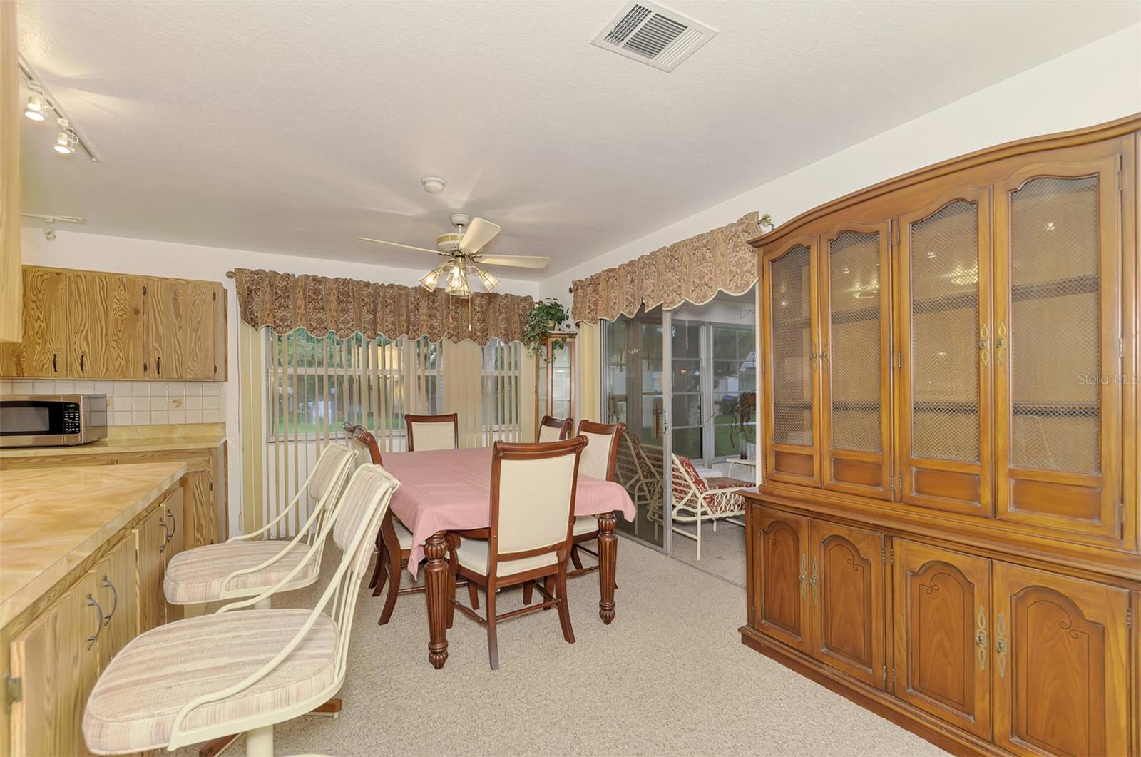 5285 Brophy St Property Photo 9