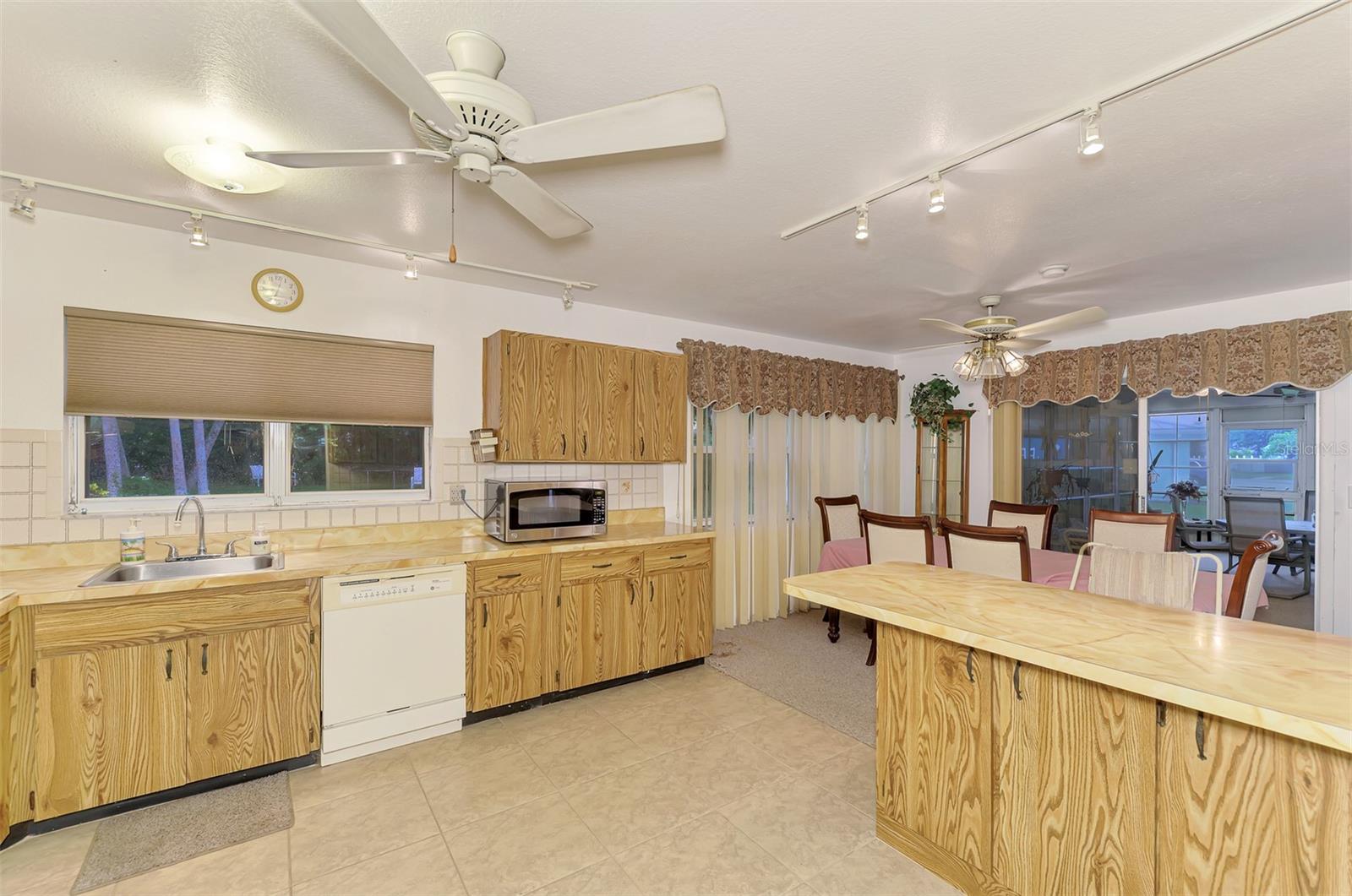 5285 Brophy St Property Photo 16