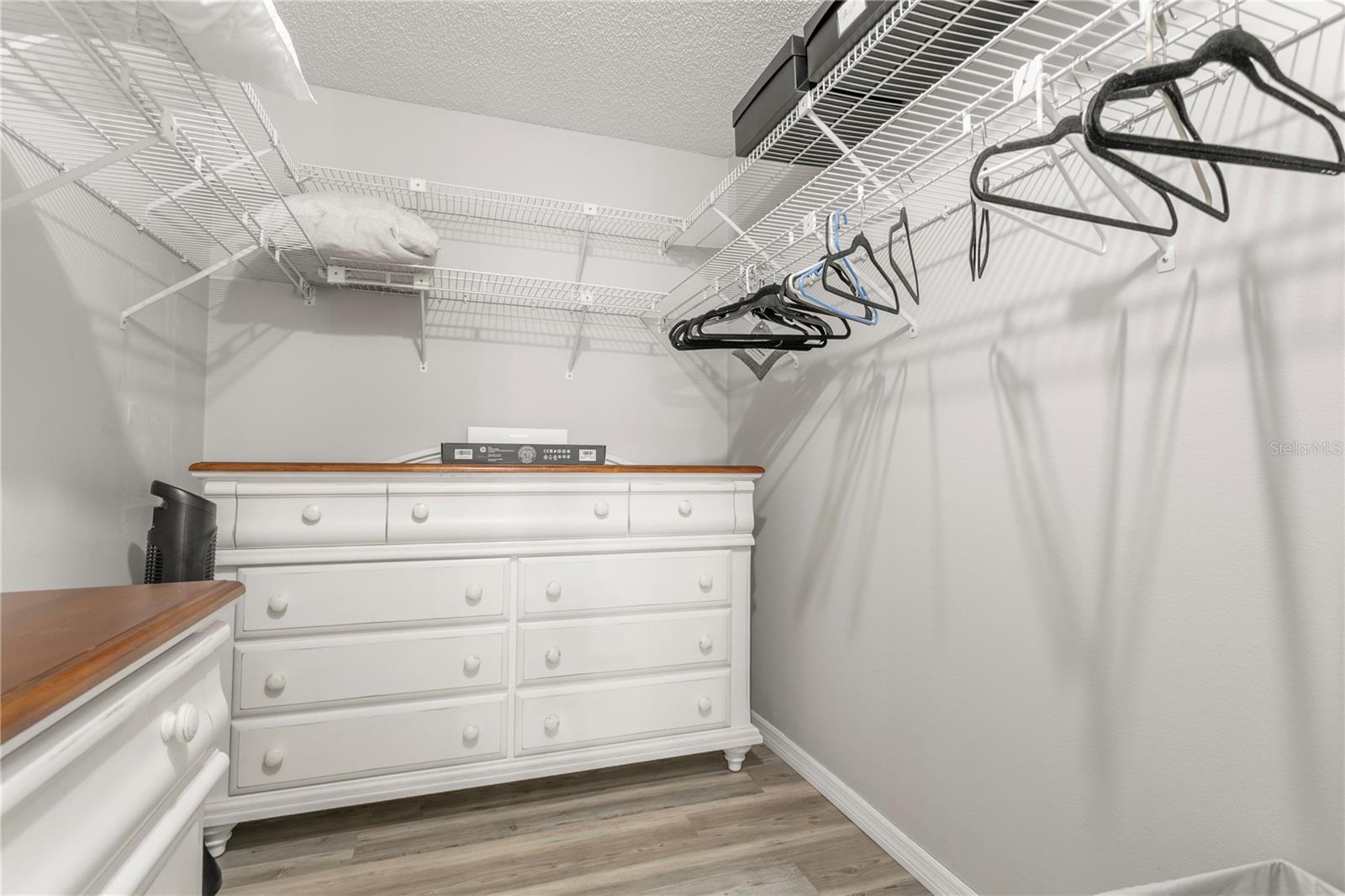 914 Plum Tree Ln Property Photo 23
