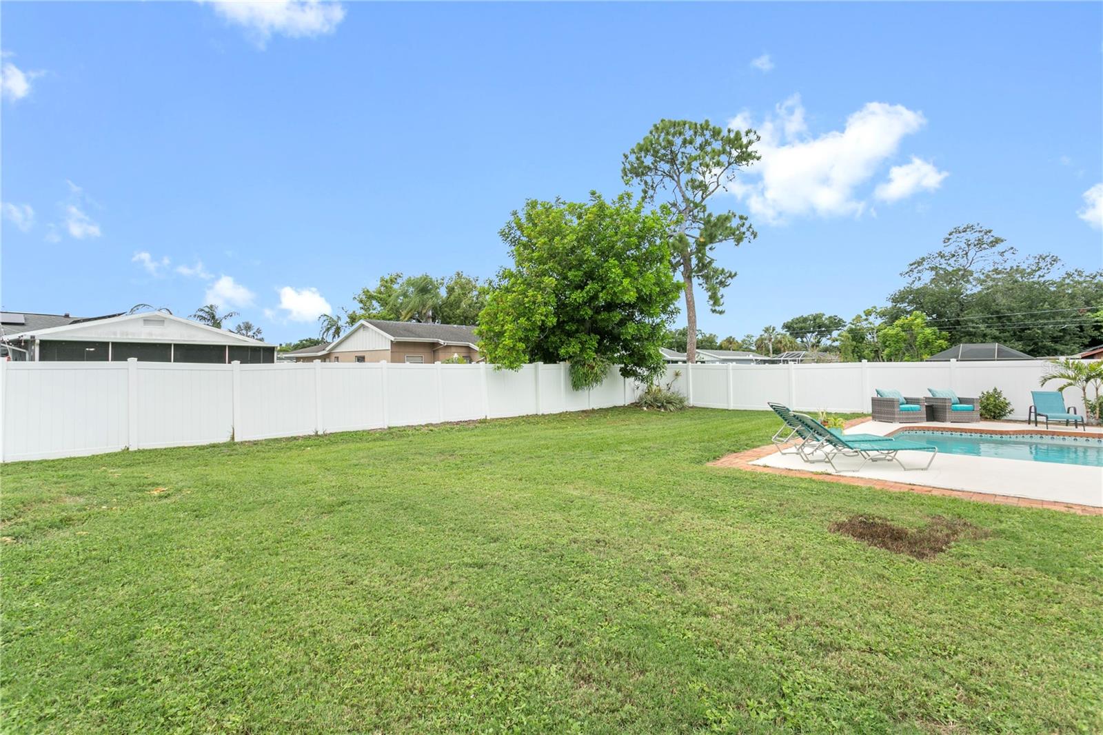 914 Plum Tree Ln Property Photo 28