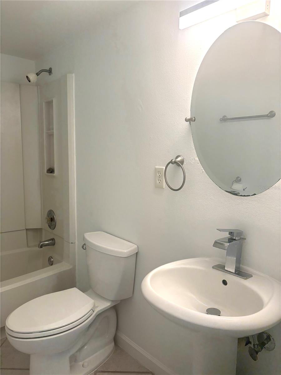503 Albee Farm Rd #b28 Property Photo 9