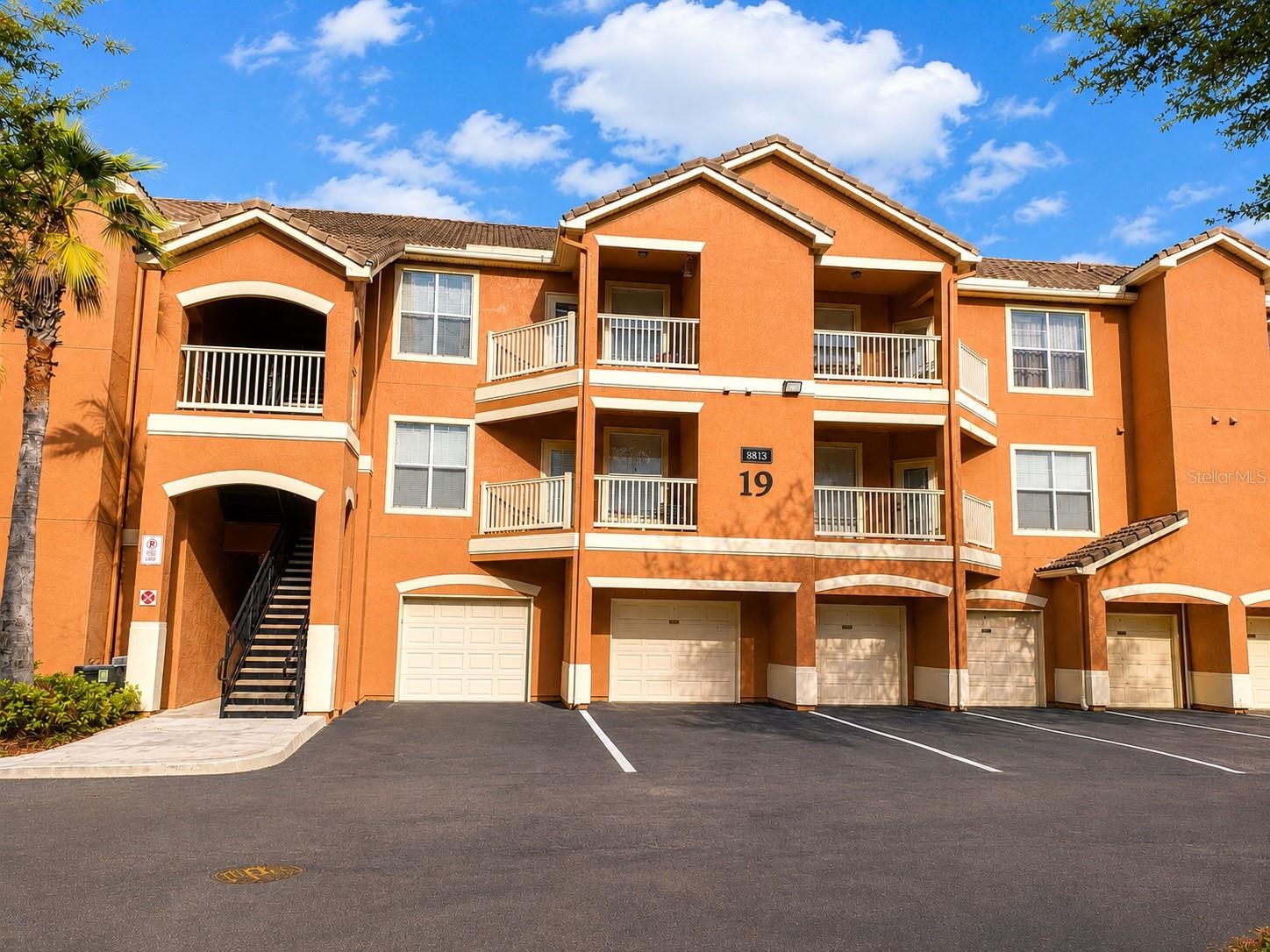 8813 Villa View Cir #204 Property Photo 1