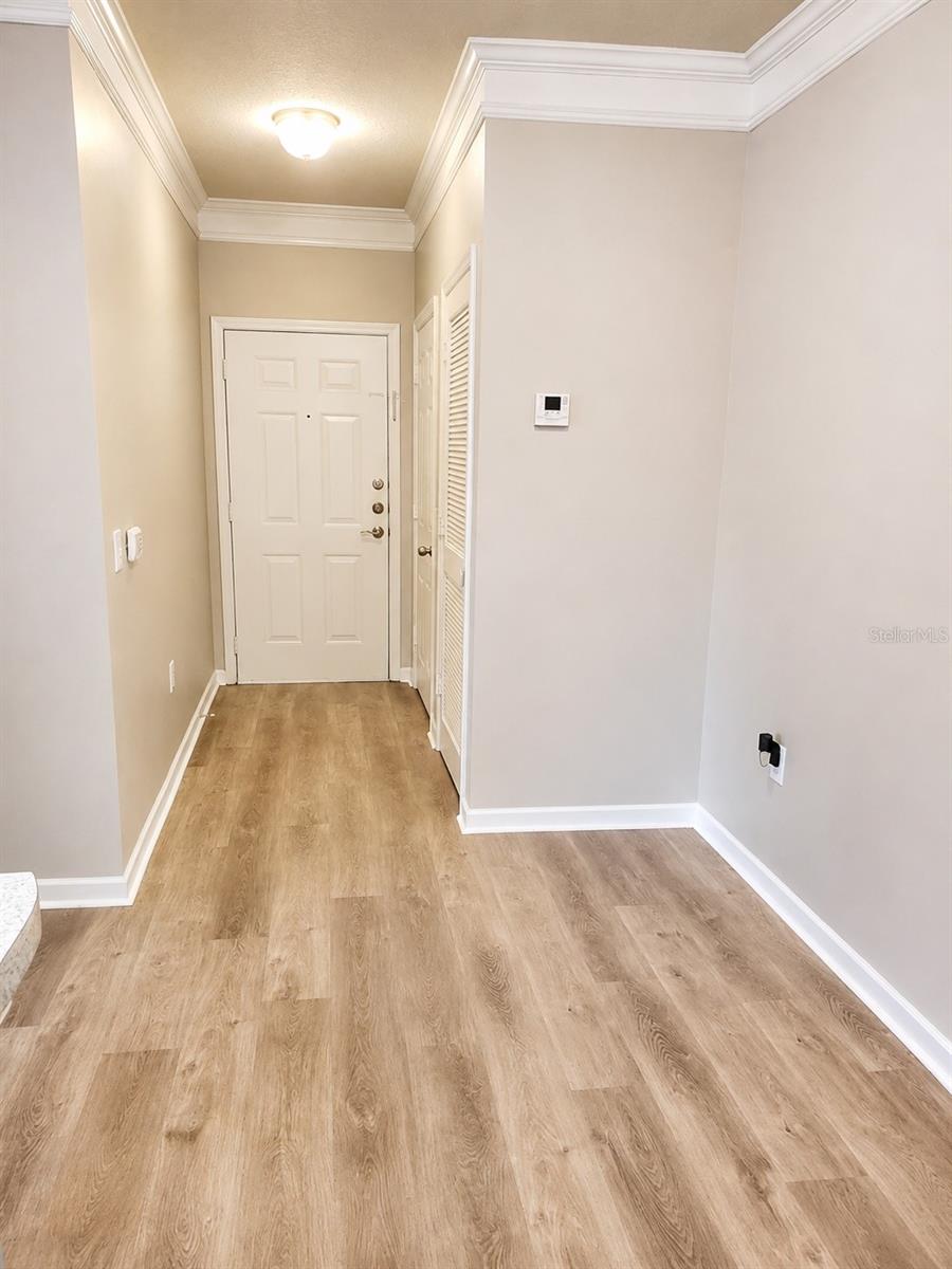 8813 Villa View Cir #204 Property Photo 7