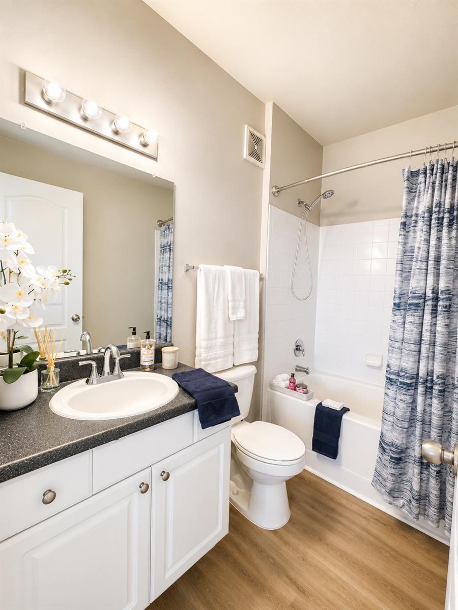 8813 Villa View Cir #204 Property Photo 17