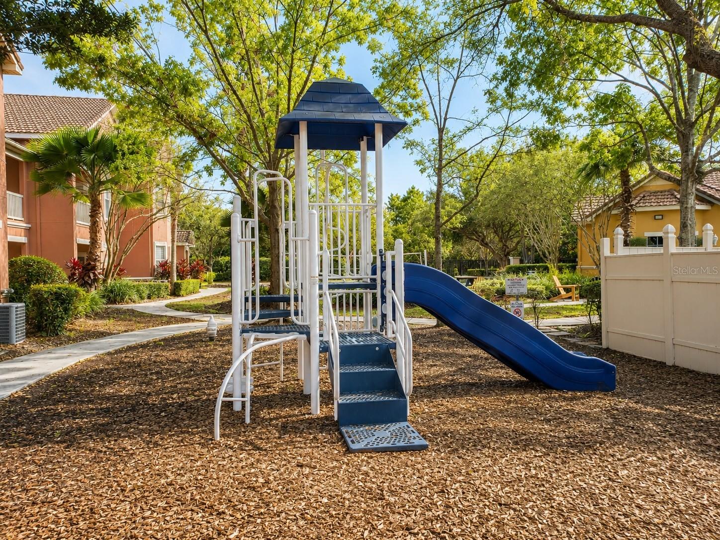 8813 Villa View Cir #204 Property Photo 25