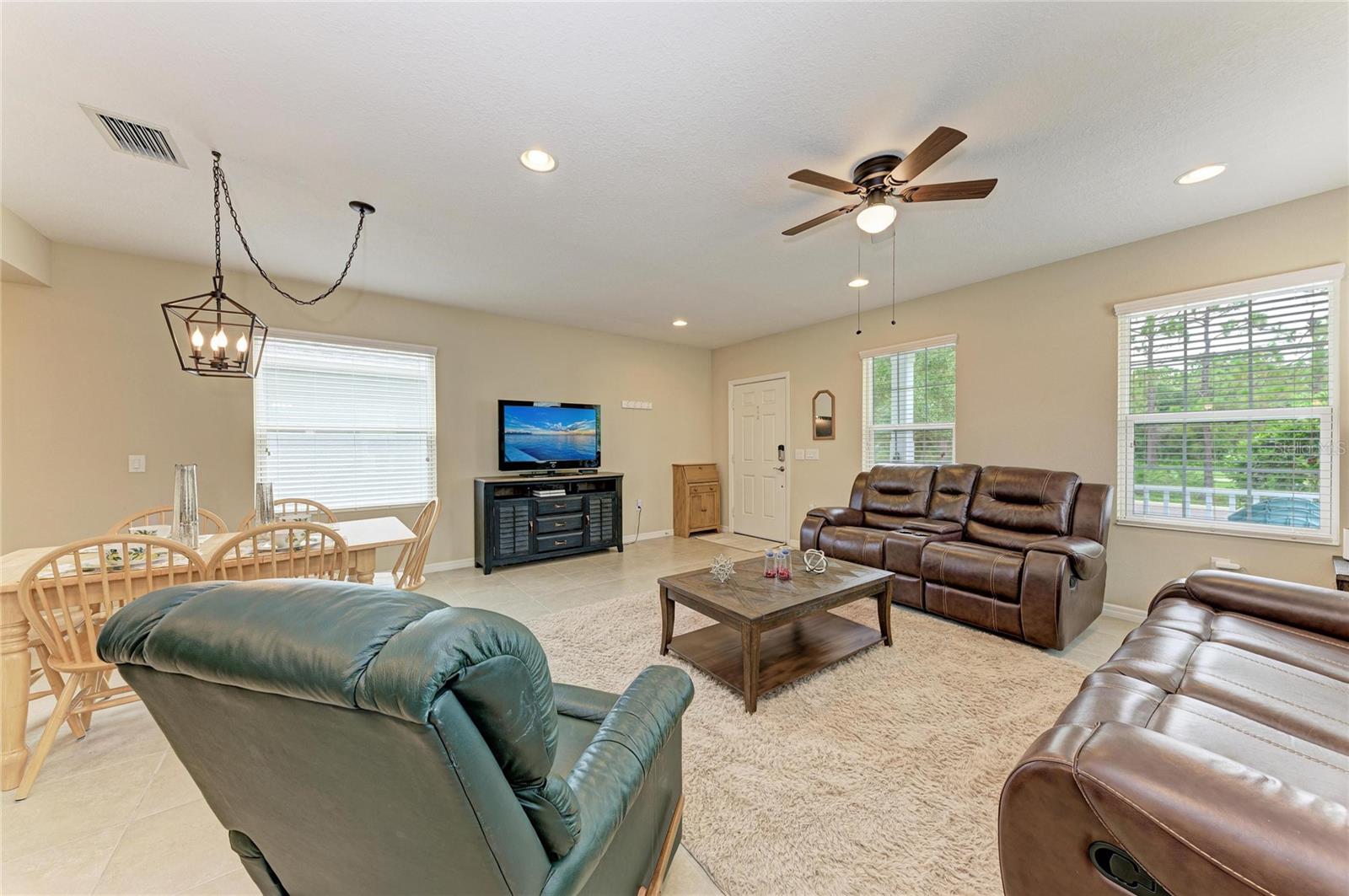 12662 Shimmering Oak Cir Property Photo 11