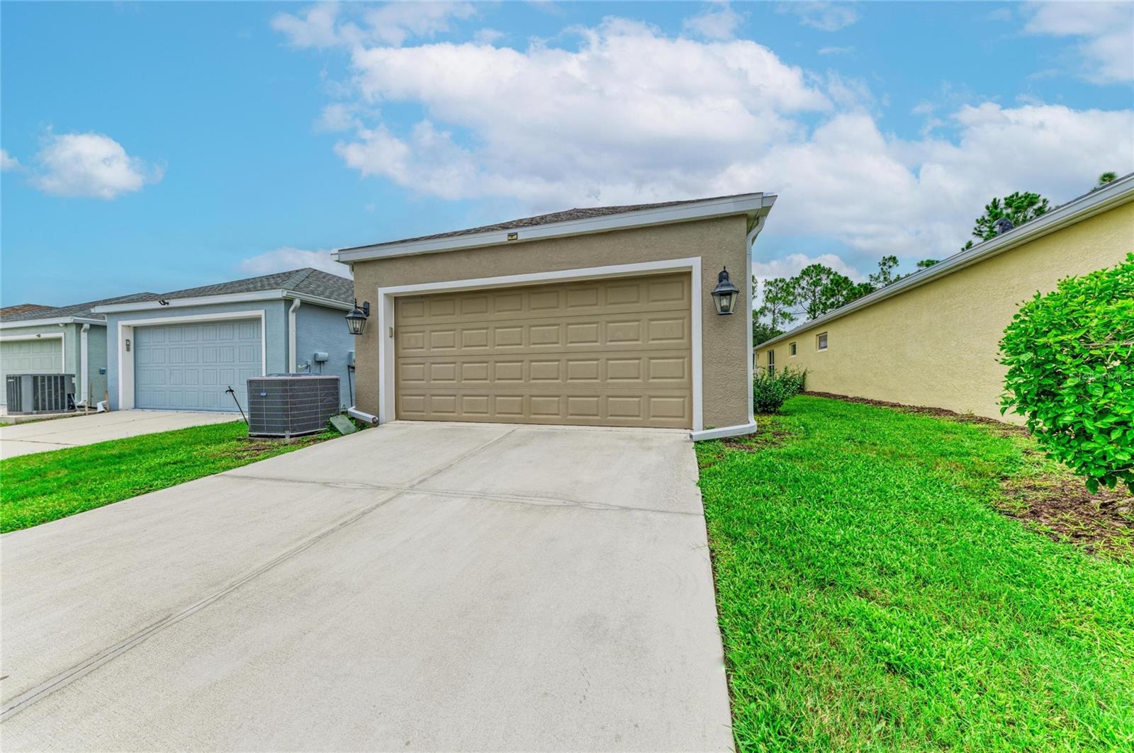 12662 Shimmering Oak Cir Property Photo 35