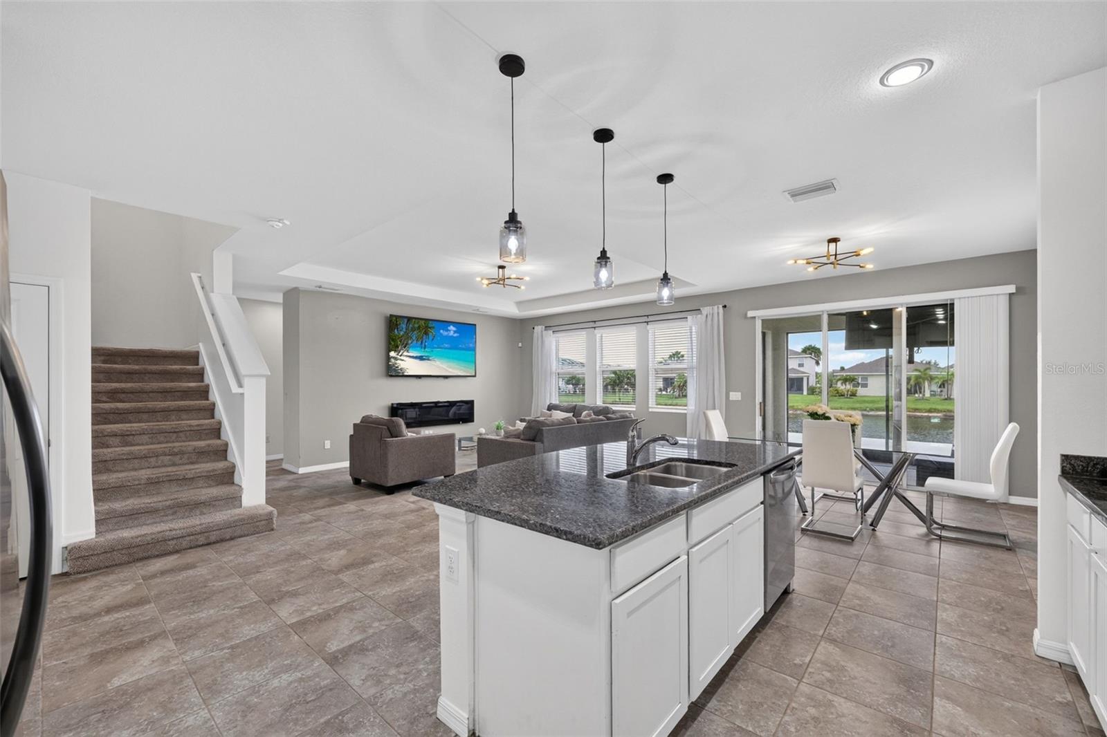 6541 Devesta Loop Property Photo 18