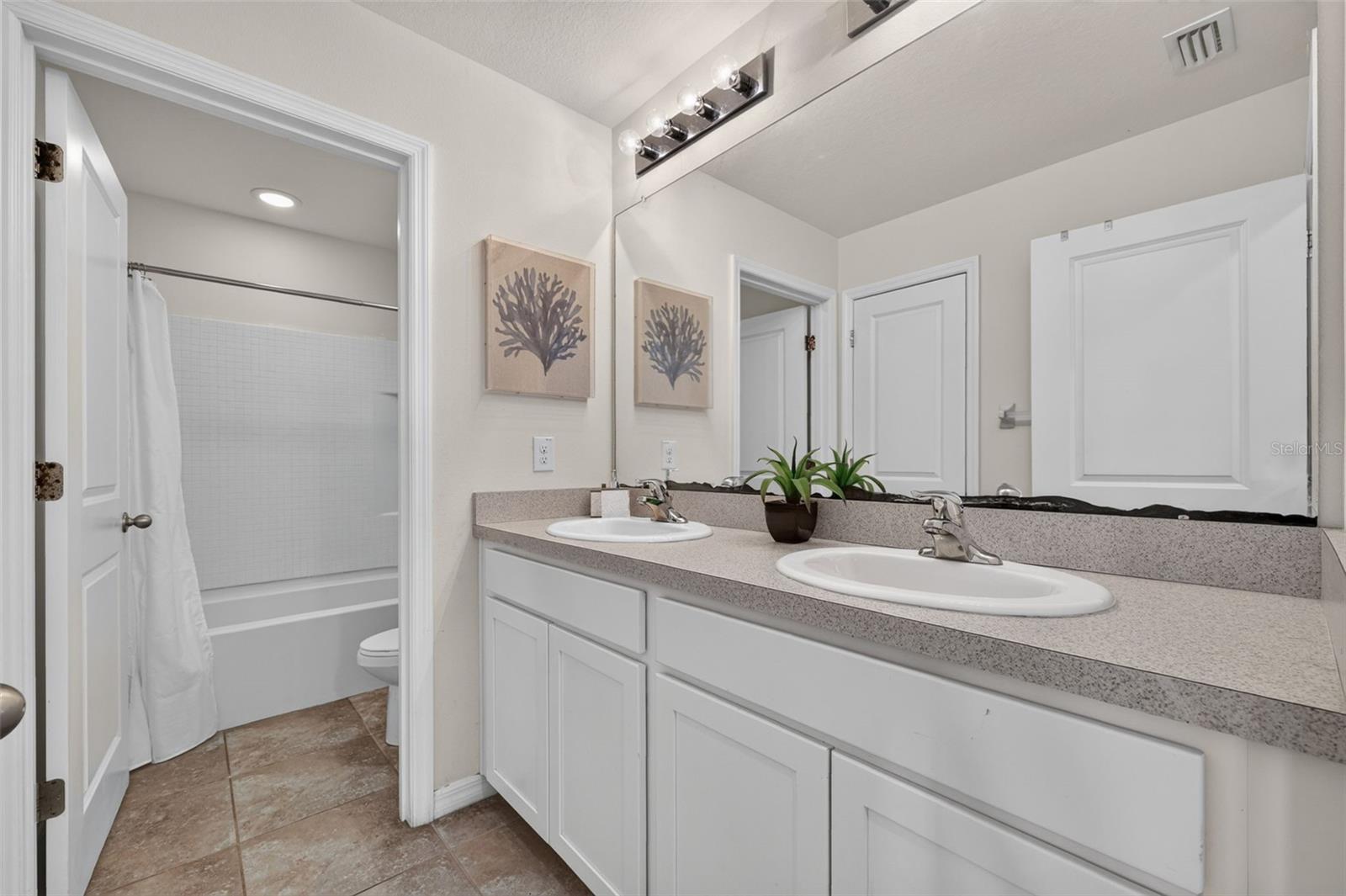 6541 Devesta Loop Property Photo 38