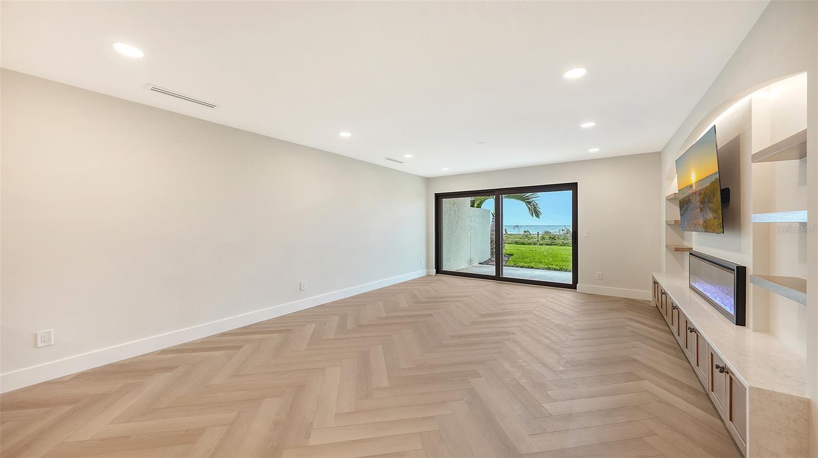 2089 Gulf Of Mexico Dr #g1-104 Property Photo 11