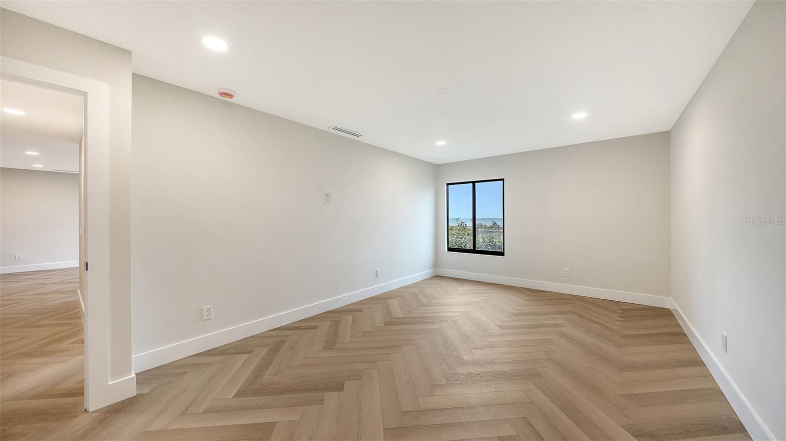 2089 Gulf Of Mexico Dr #g1-104 Property Photo 27