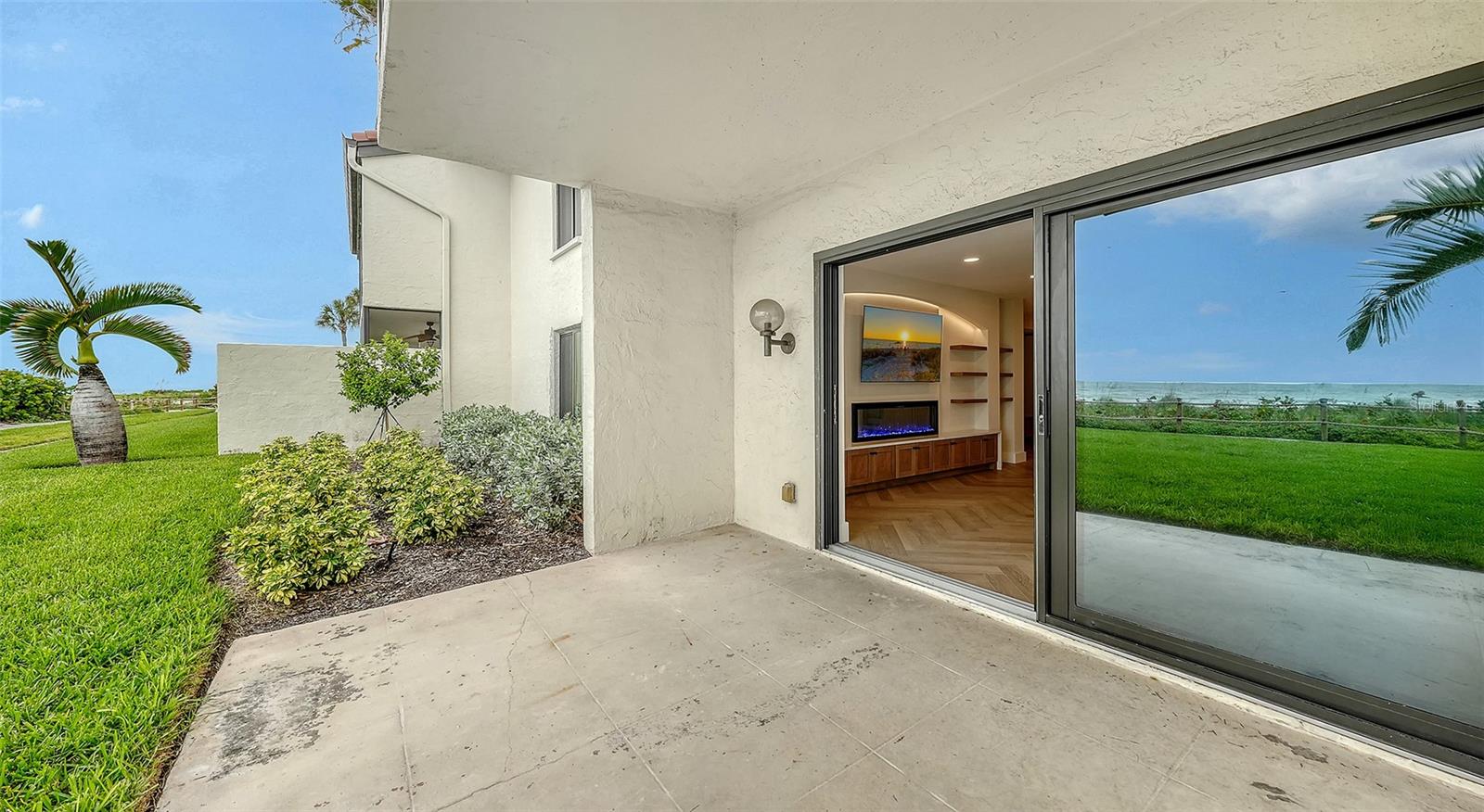 2089 Gulf Of Mexico Dr #g1-104 Property Photo 46