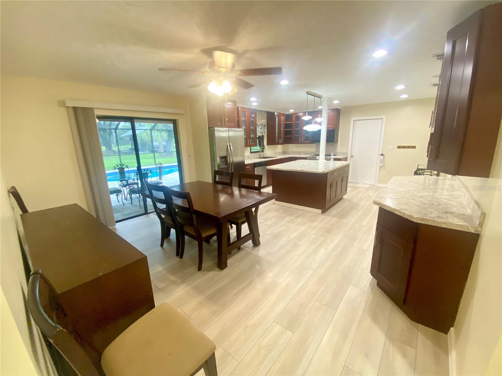 660 Sundance Trl Property Photo 3