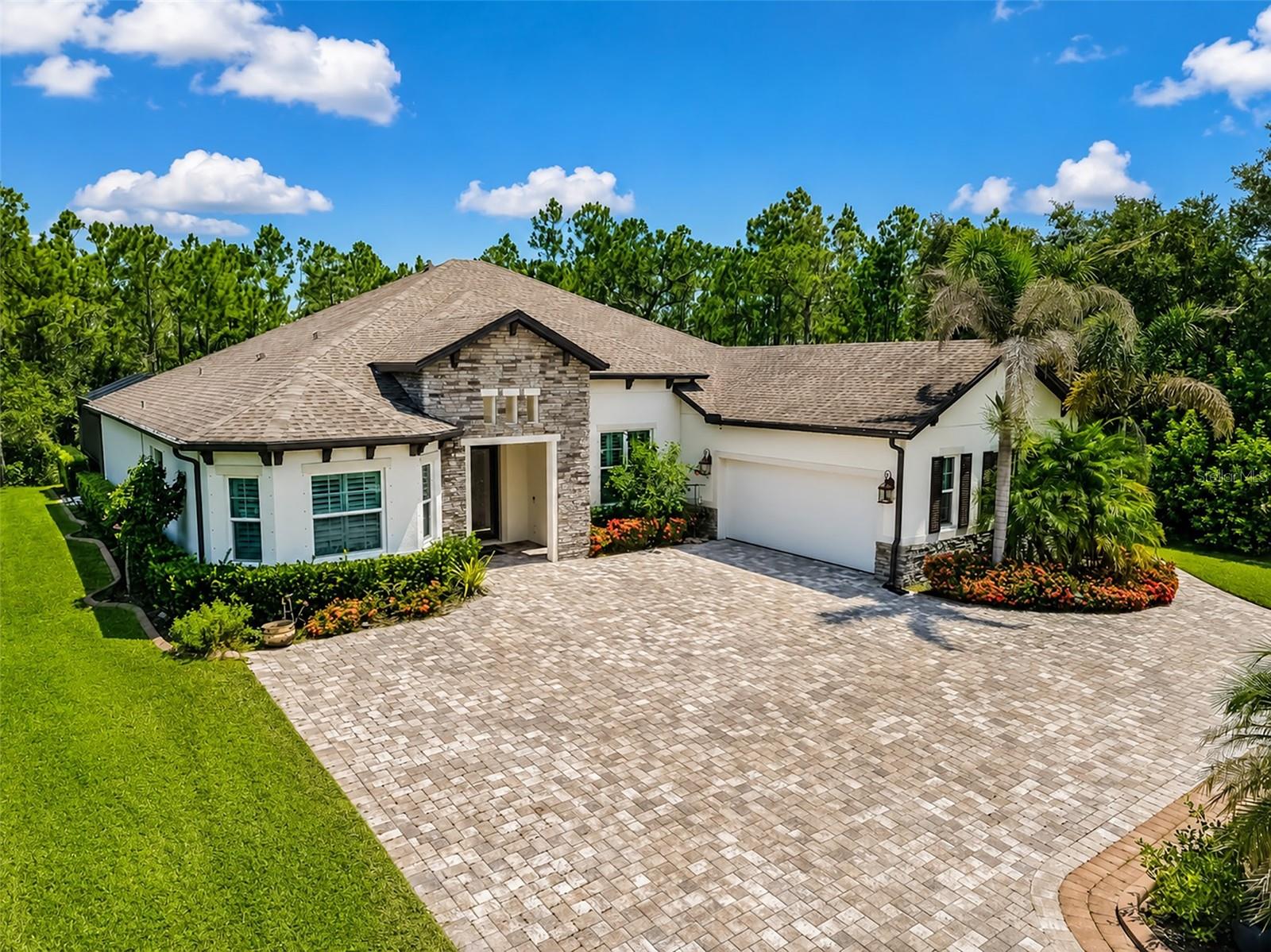 22209 Deer Pointe Xing Property Photo 1