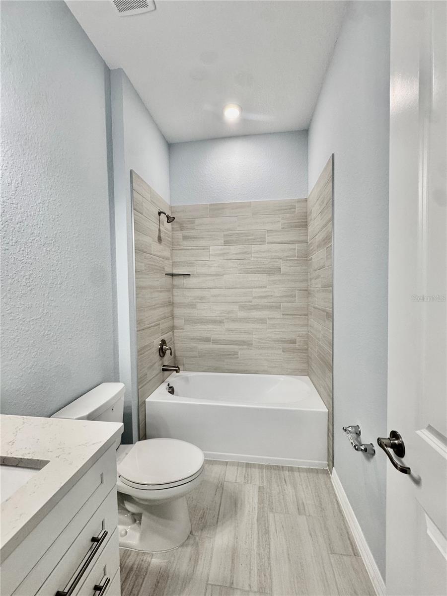 19227 Scallop Loop Property Photo 25