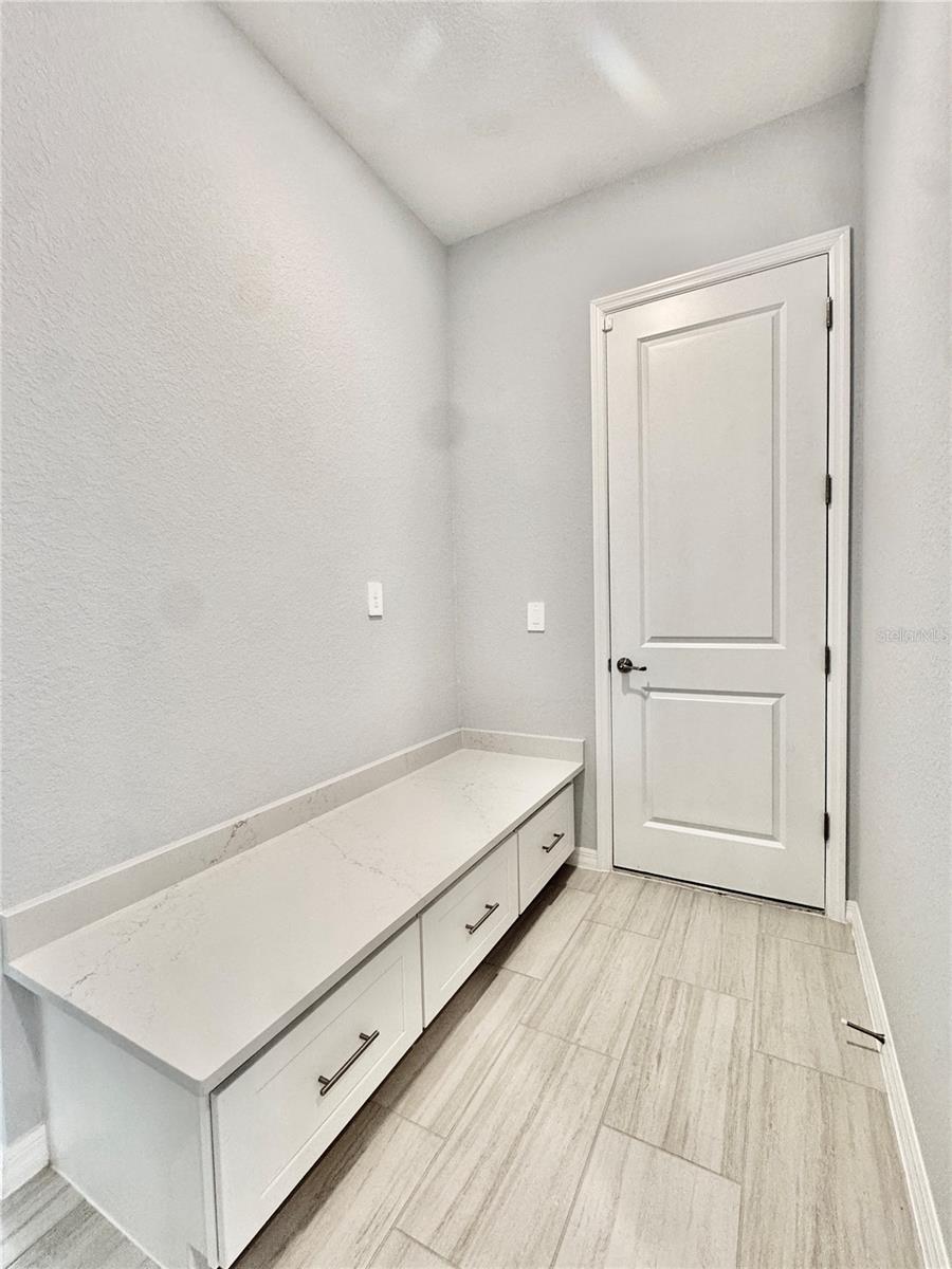 19227 Scallop Loop Property Photo 28