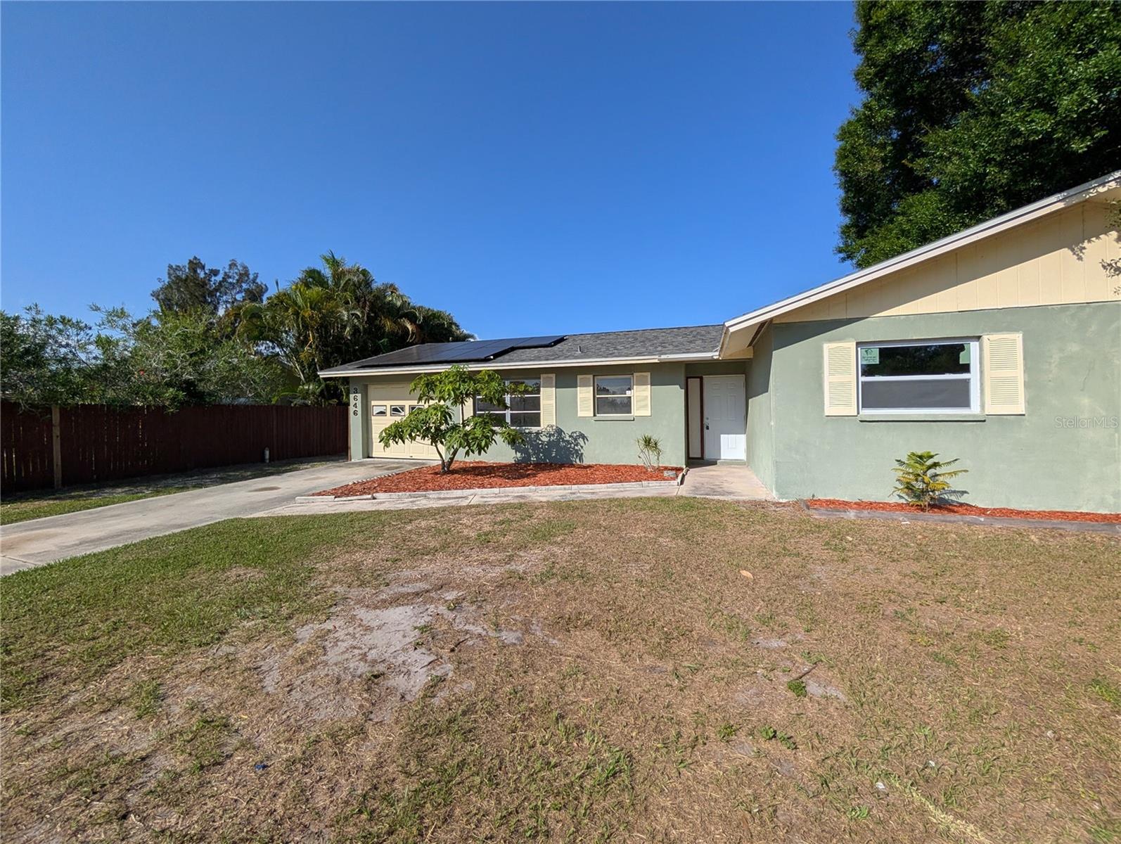 3646 Lakewood Dr Property Photo 1