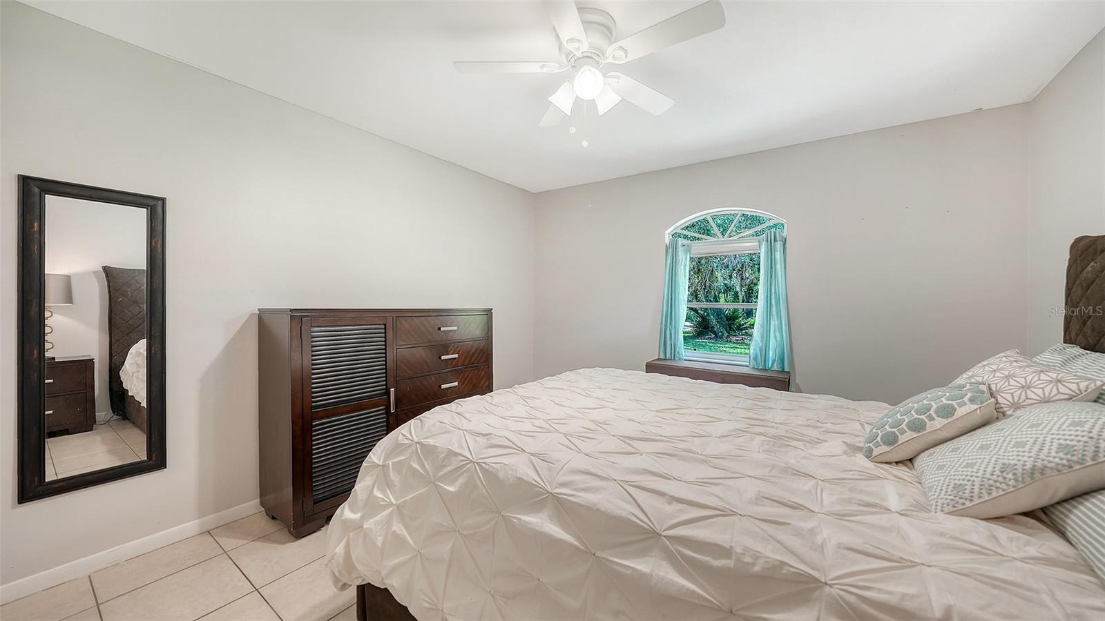 4498 Hidden River Rd Property Photo 15
