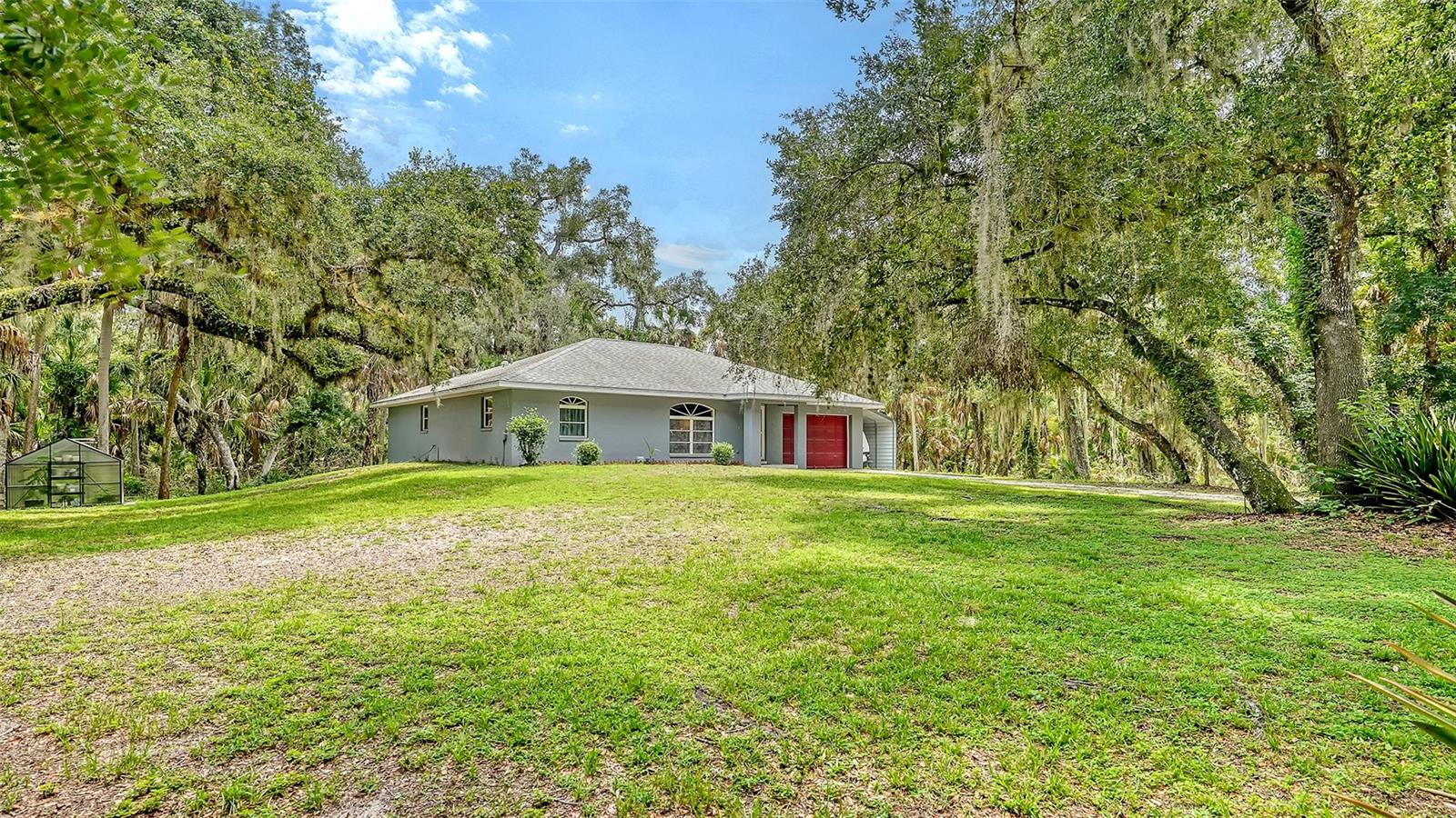 4498 Hidden River Rd Property Photo 38