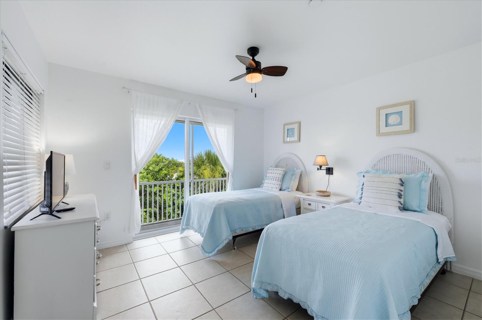 1245 Shore View Dr Property Photo 35