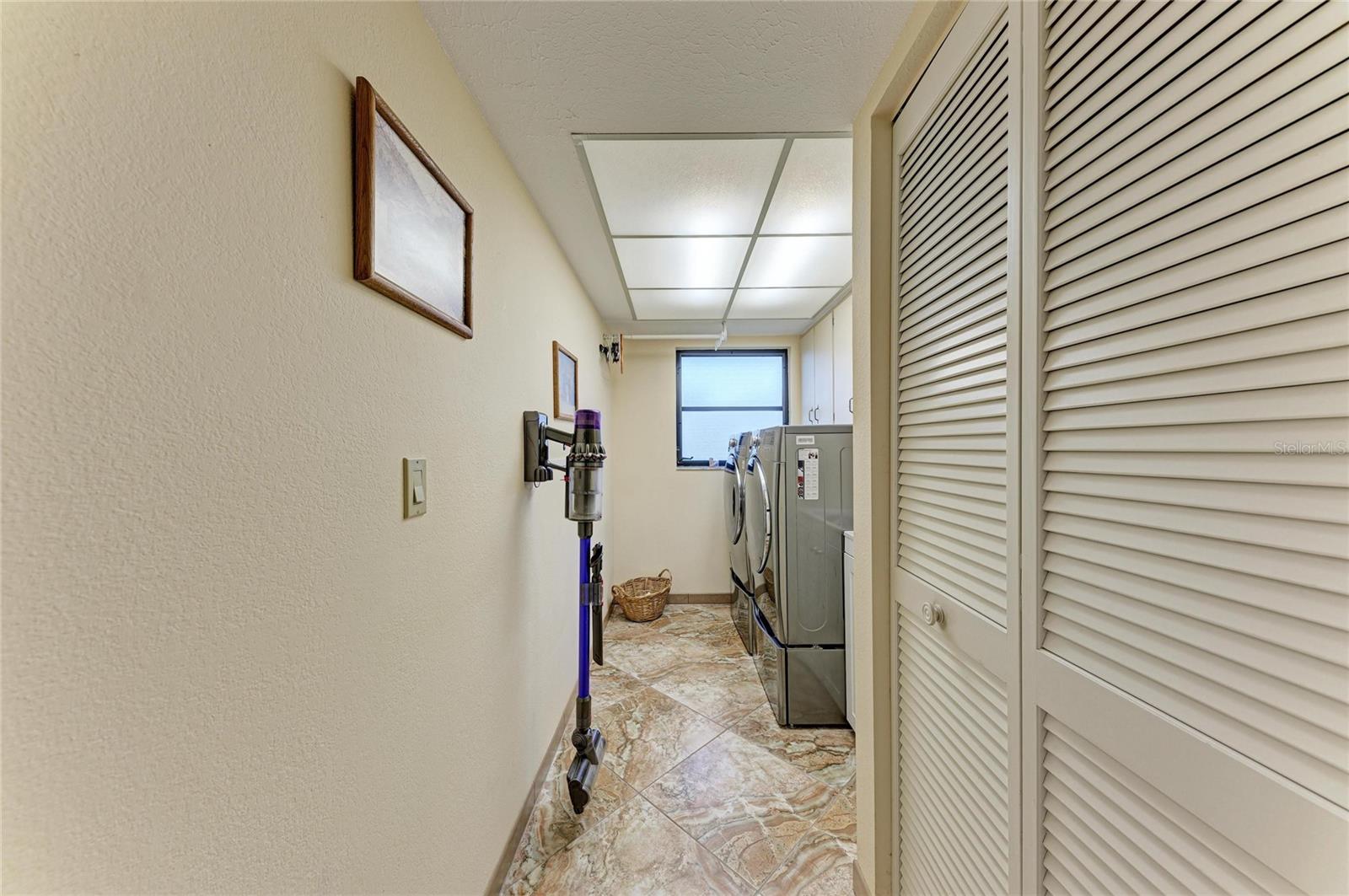 4533 Kipling Cir Property Photo 29