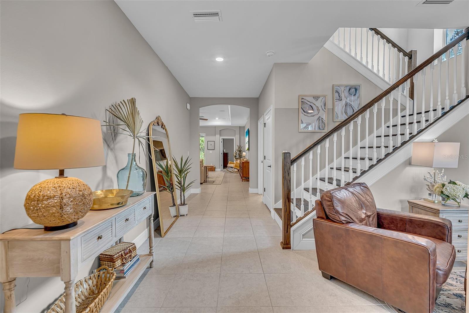 8219 Tea Olive Ter Property Photo 4