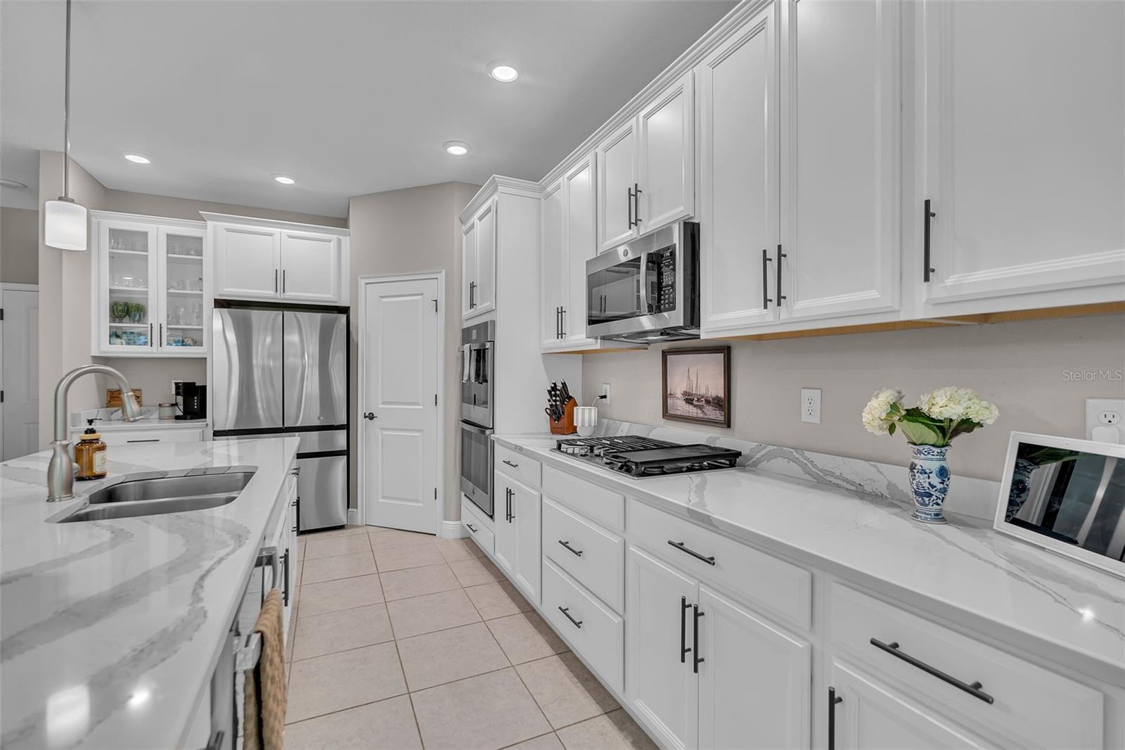 8219 Tea Olive Ter Property Photo 20