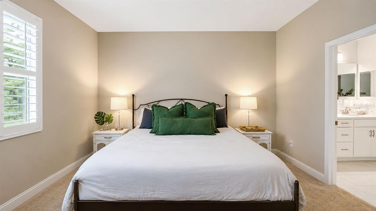 8219 Tea Olive Ter Property Photo 27