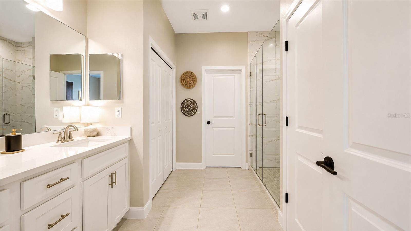 8219 Tea Olive Ter Property Photo 28