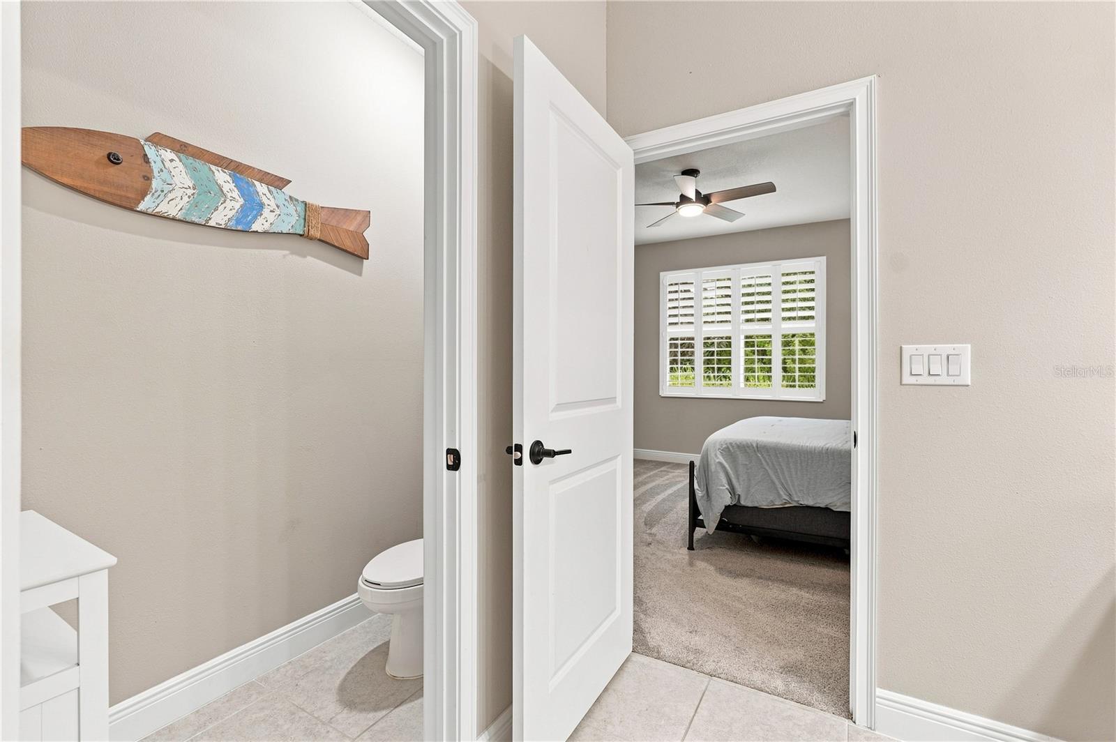 8219 Tea Olive Ter Property Photo 30