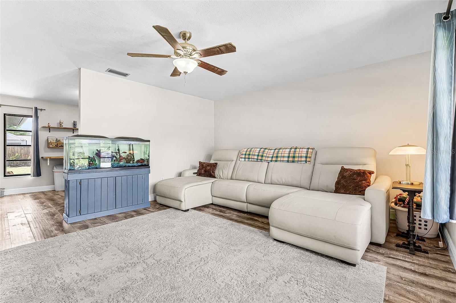 3242 Cardiff St Property Photo 12
