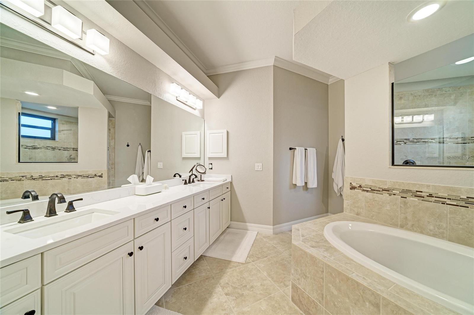 5660 Cloverleaf Run Property Photo 34