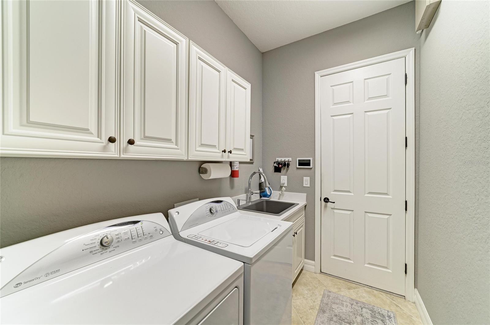 5660 Cloverleaf Run Property Photo 48