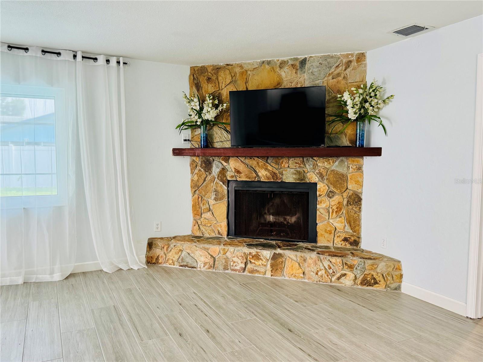 6511 Jarvis Rd Property Photo 7