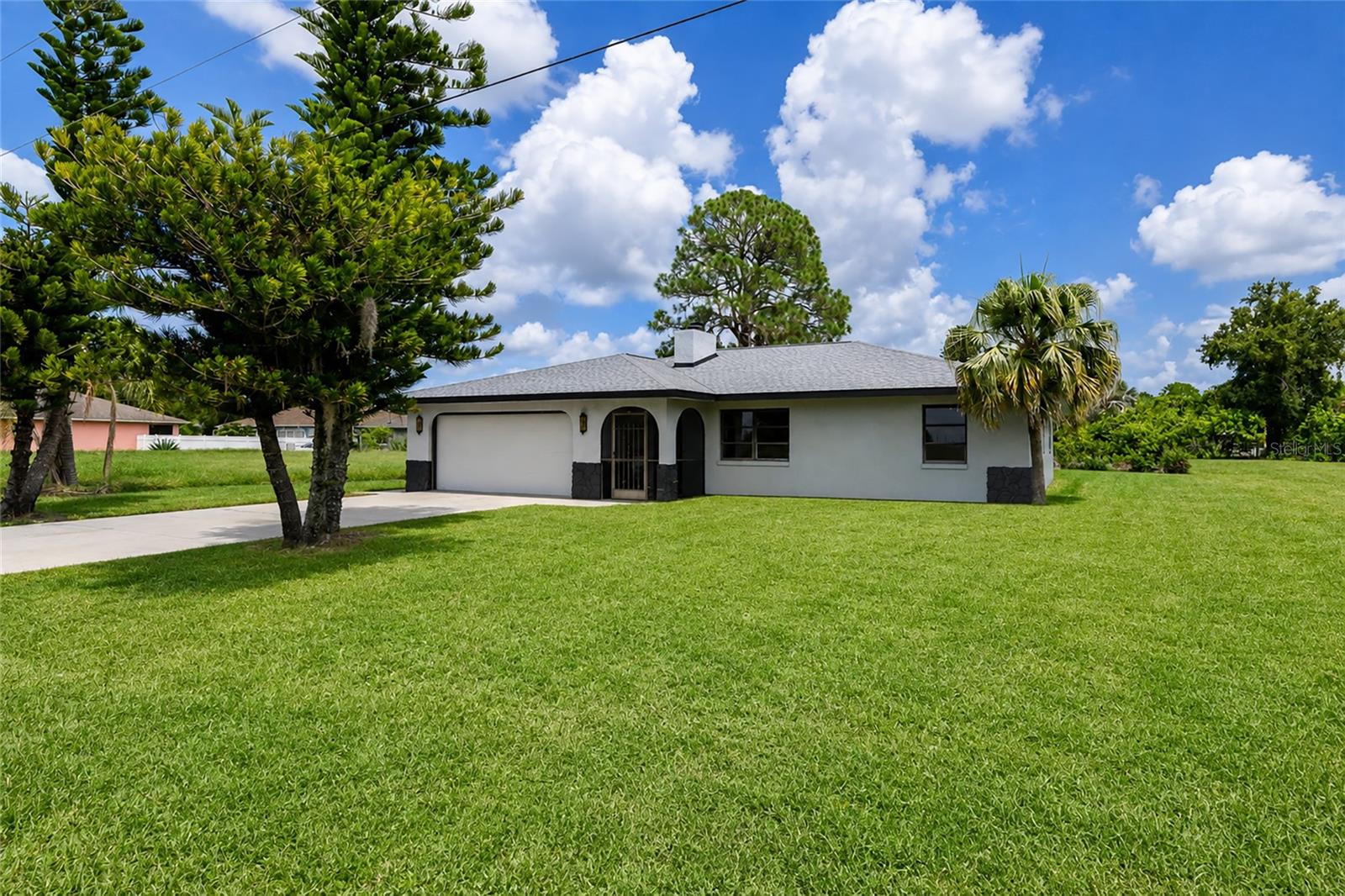 11910 Saragossa Ln Property Photo 1