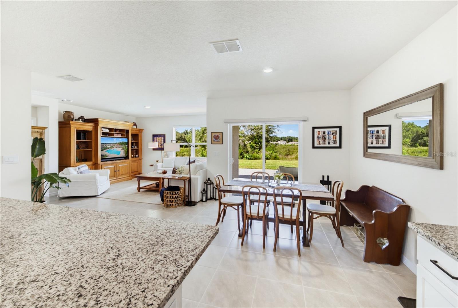 3432 Islewood Ct Property Photo 6