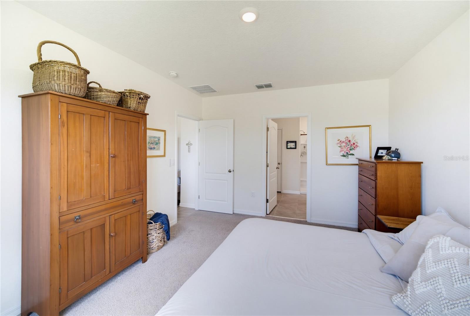 3432 Islewood Ct Property Photo 9